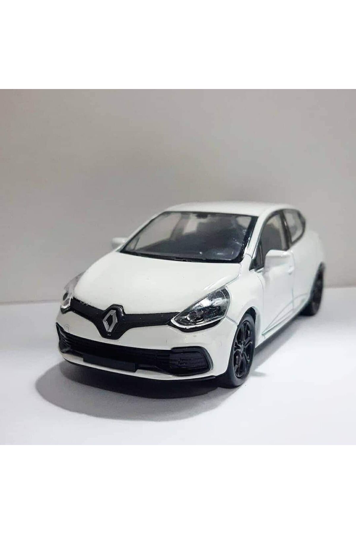 مدل خودرو 1.36 RENAULT CLIO MODEL METAL CAR سفید اورجینال WELLY