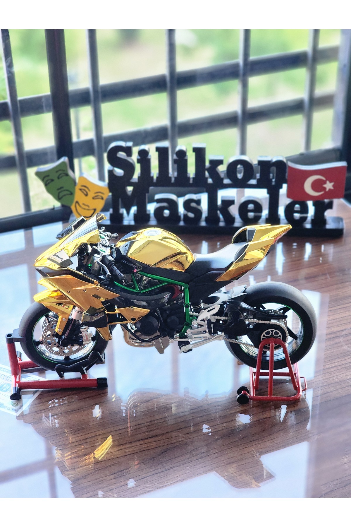 فیگور موتورسیکلت کاوازاکی نینجا H2R رنگ طلایی از ترکیه Silikon Maskeler Türkiye