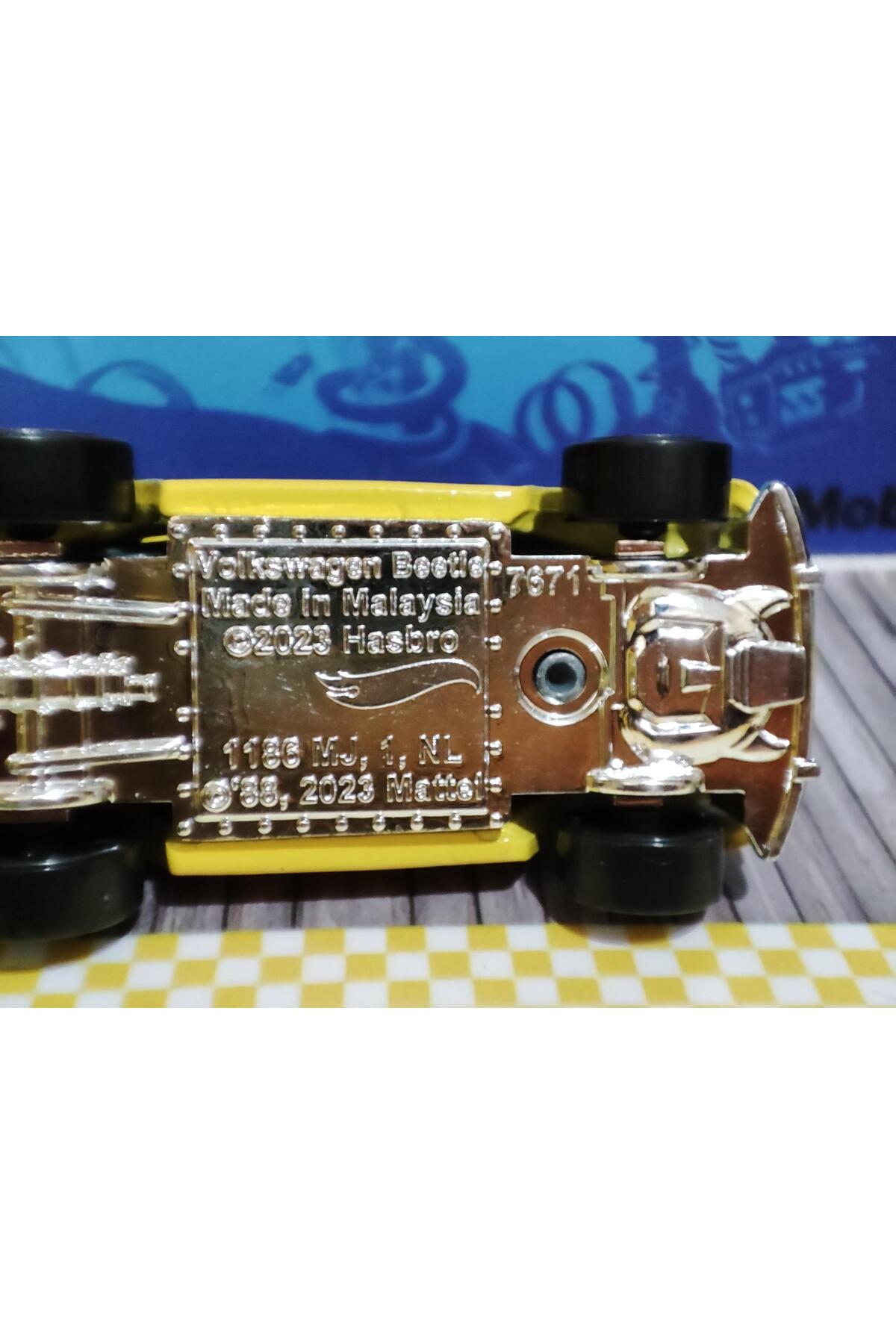 ماشین اسباب بازی زنبور عسل هات ویلز اورجینال HOT WHEELS