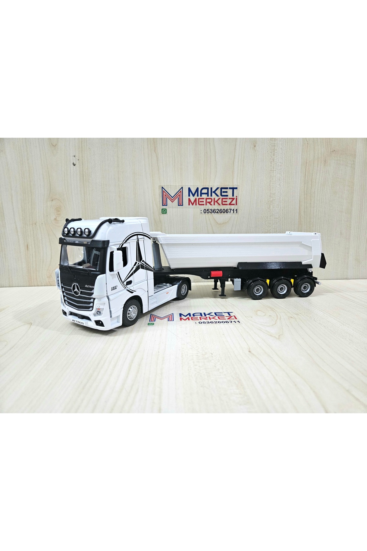 مدل خودرو 35 سانتی متر طول 1 36 MERCEDES ACTROS DUMP TRUCK MODEL نام نوشته شده سفید اورجینال Maket