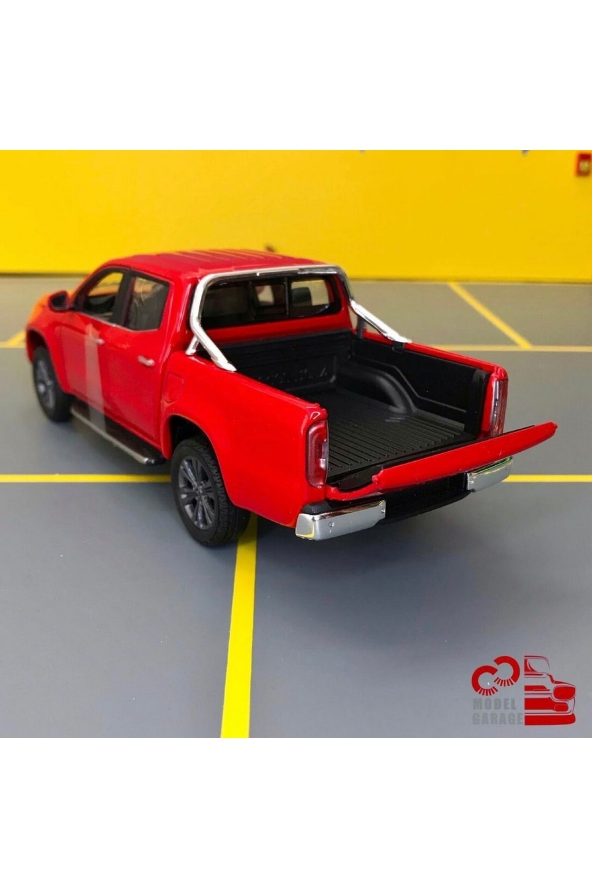 مدل خودرو مرسدس بنز X CLASS 1 24 SCALE C&amp;C MODEL GARAGE DIECAST METAL CAR اورجینال WELLY