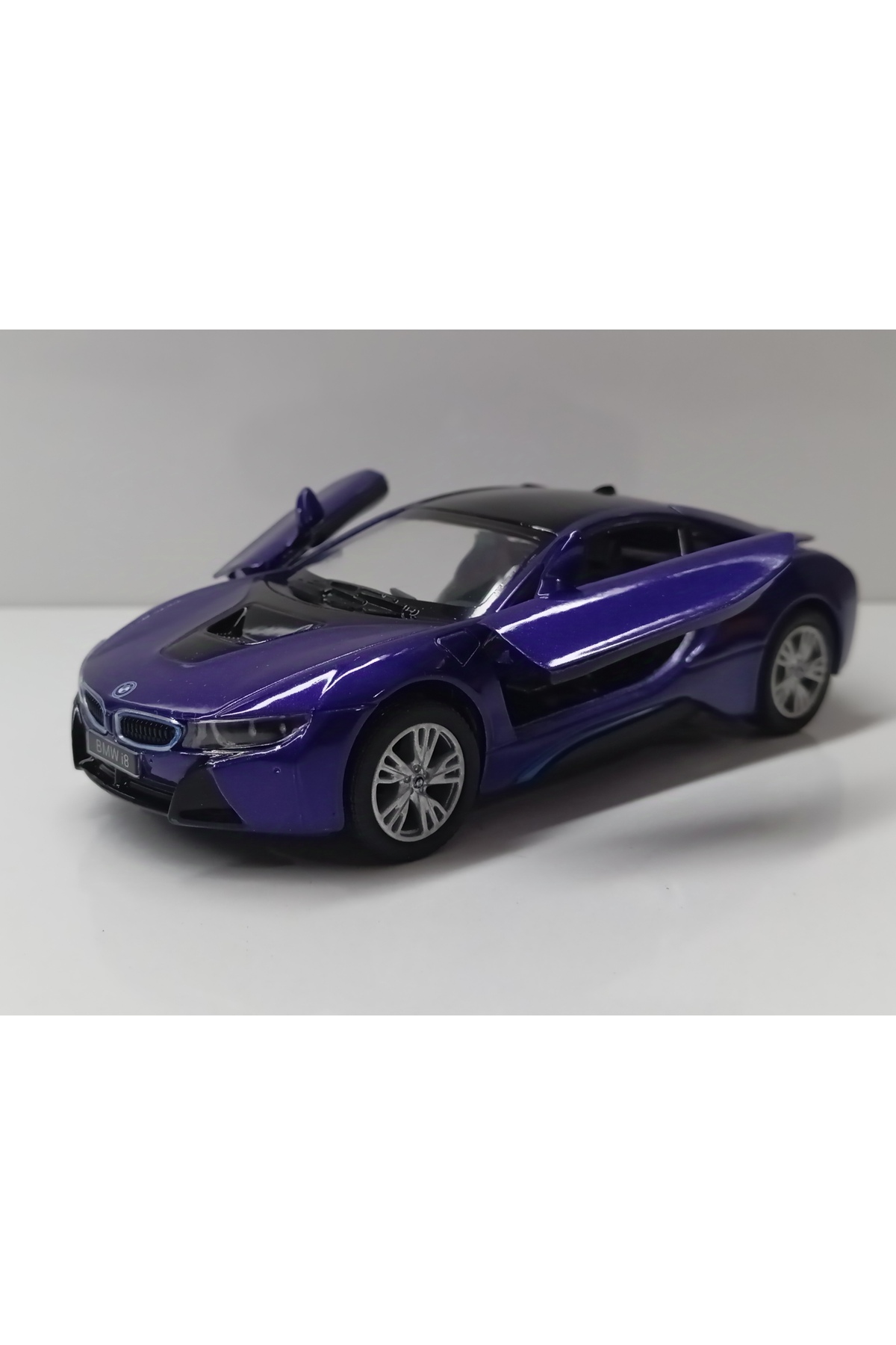 مدل خودرو DIANOMI در مقیاس 1:32 BMW I 8 فلزی اورجینال Kinsmart