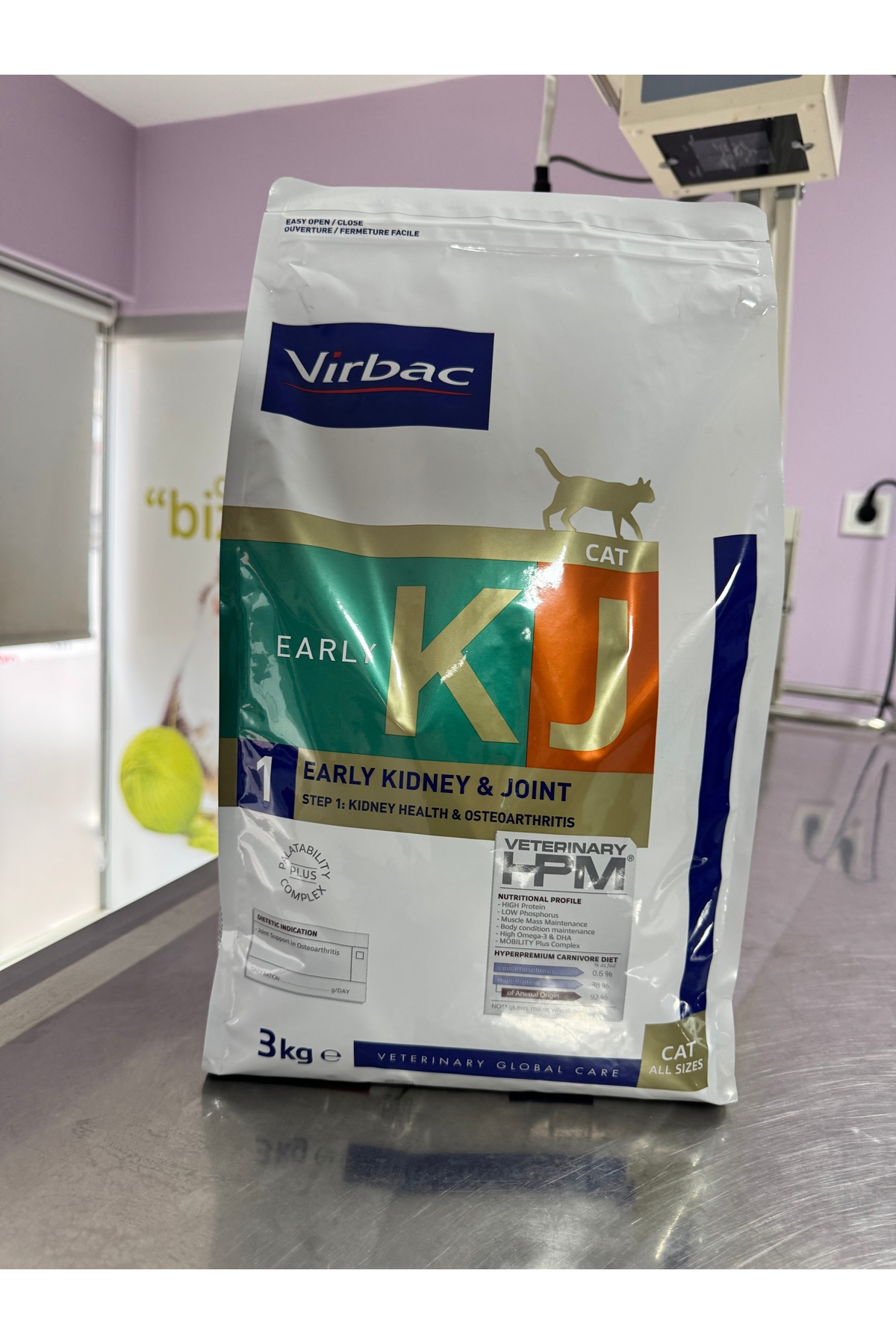 غذای مرطوب گربه ویر‌باک Virbac KJ1 برای نارسایی کلیوی مرحله ۱ و استئوآرتریت 5 kg