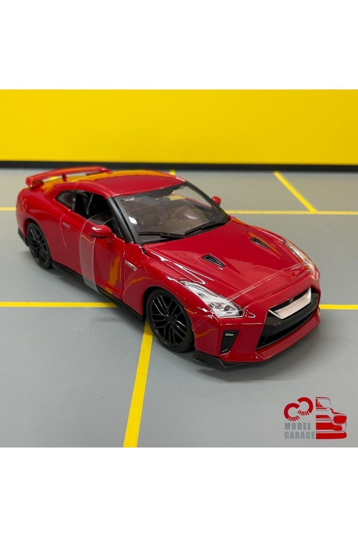 مدل خودرو ماشین نیسان GT R R35 2017 1 24 SCALE DIECAST METAL MODEL اورجینال Burago