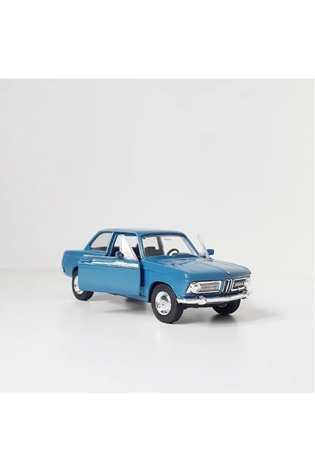 مدل خودرو ماشین فلزی 12 سانتی متری BMW 2002TI CM با نام تجاری WELLY 1.36 از ترکیه WELLY