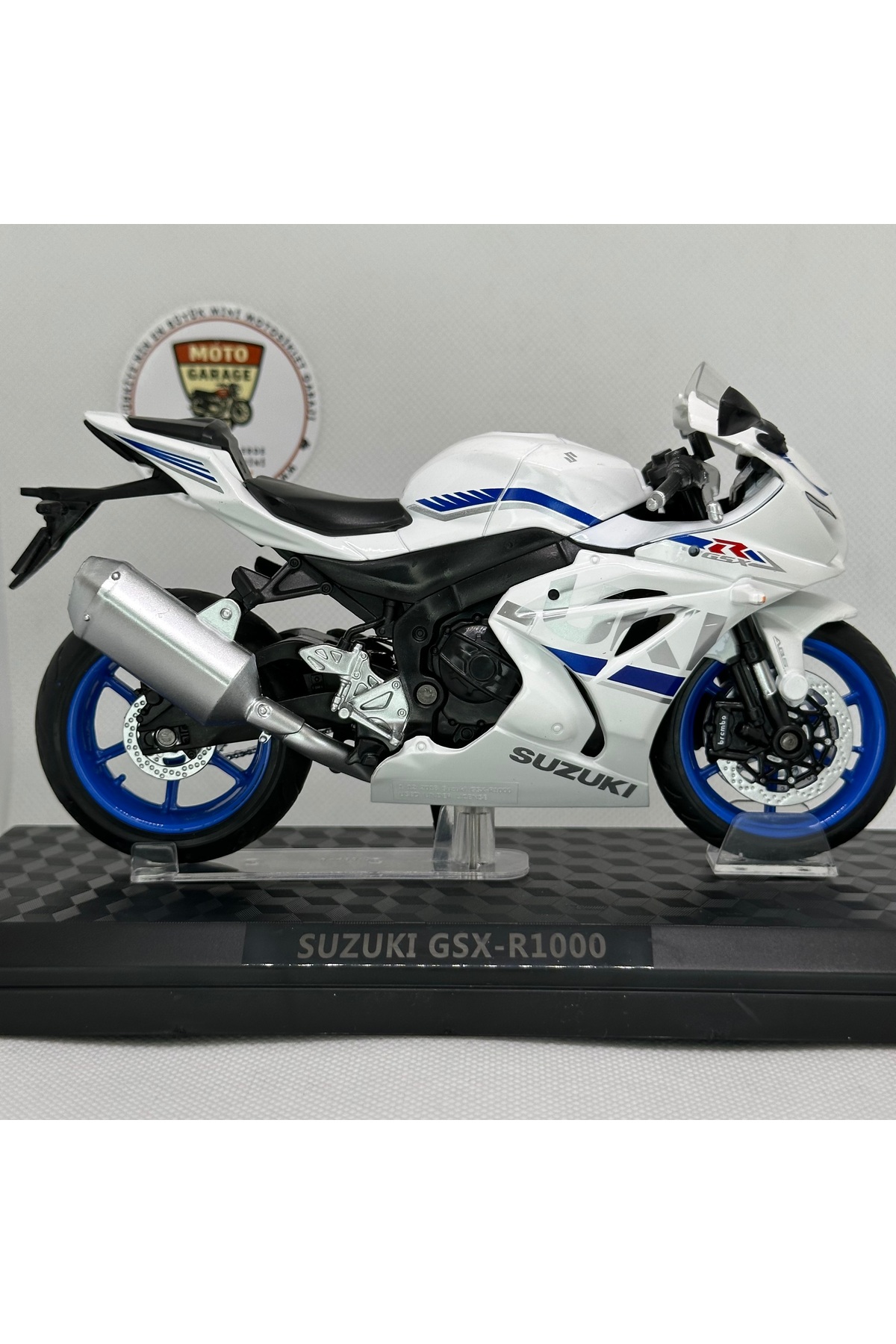 مدل خودرو سوزوکی GSX R1000 موتورسیکلت دیکست 1:12 – و مجموعه فلزی MAISTO دارای مجوز سفید اورجینال Maisto Diecast