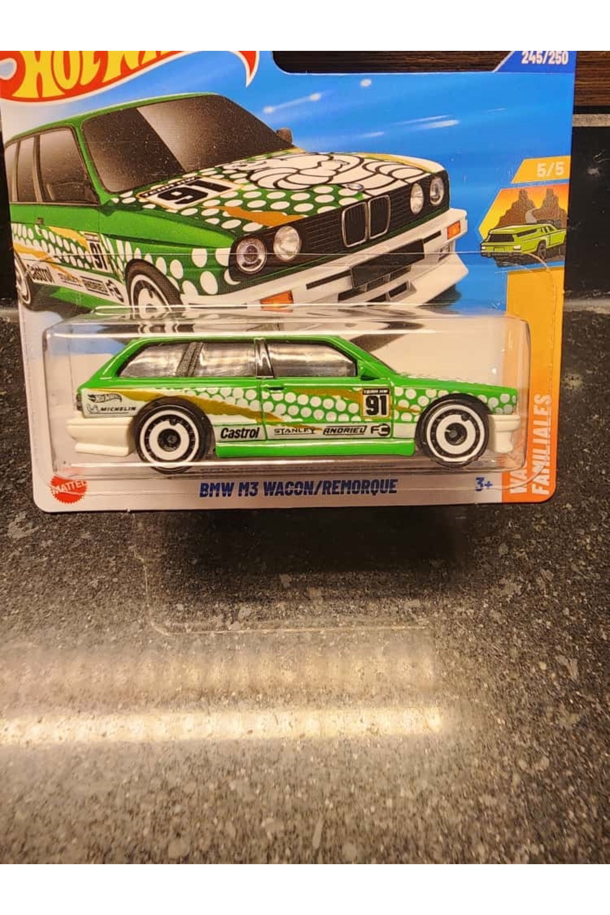 مدل خودرو 1 64 BMW M3 E30 WAGON اورجینال HOT WHEELS