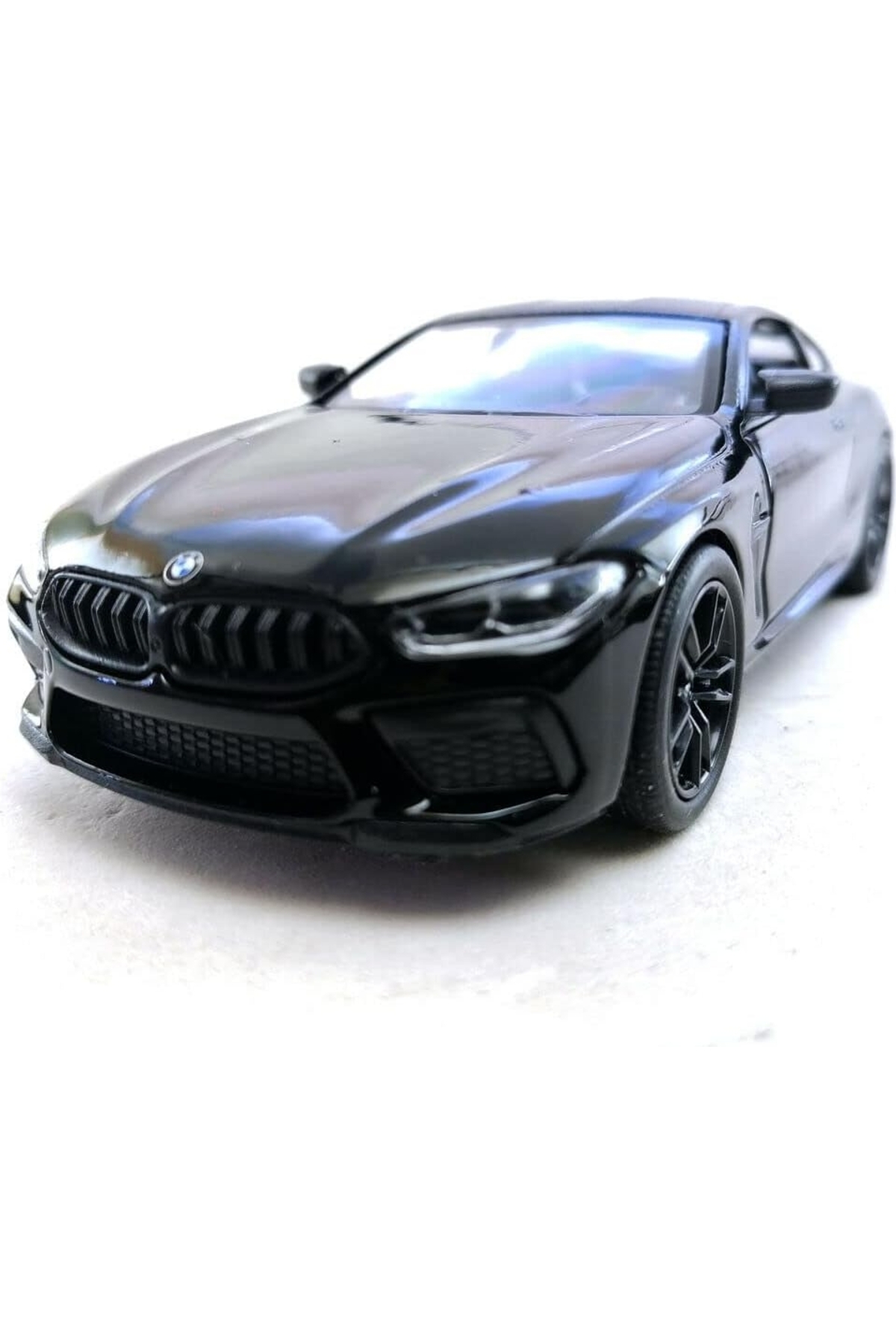 مدل خودرو BMW M8 DIECAST چکی DROP ماشین 1:34 مقیاس مشکی اورجینال Kinsmart
