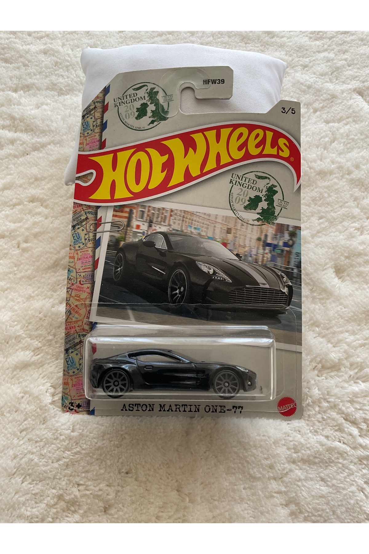 ماشین اسباب بازی استون مارتین ONE 77 مقوا بلند ح: 147 هات ویلز اورجینال HOT WHEELS