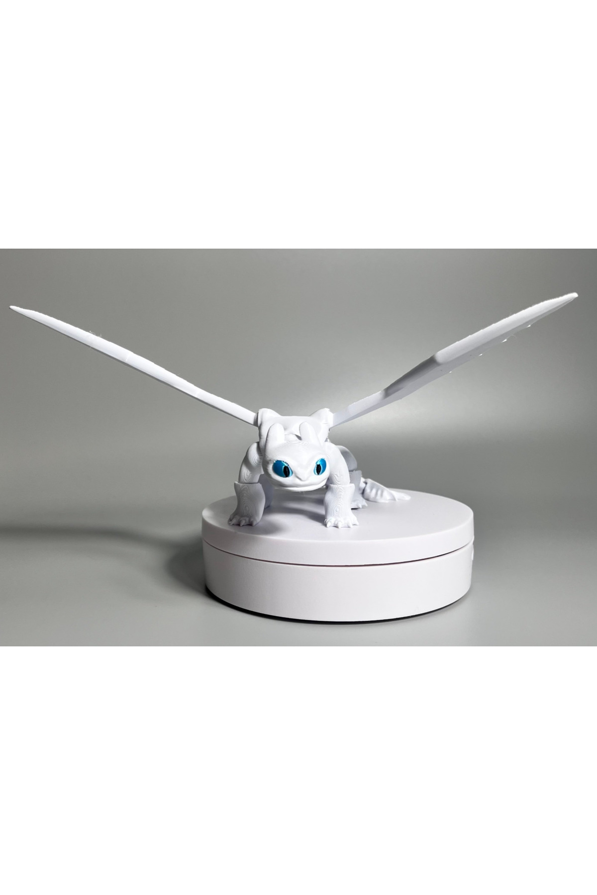 فیگور HOW TO TRAIN YOUR DRAGON WHITE FIGUR – FURY OF LIGHT 14 CM FANART از ترکیه Three Dittle Birds