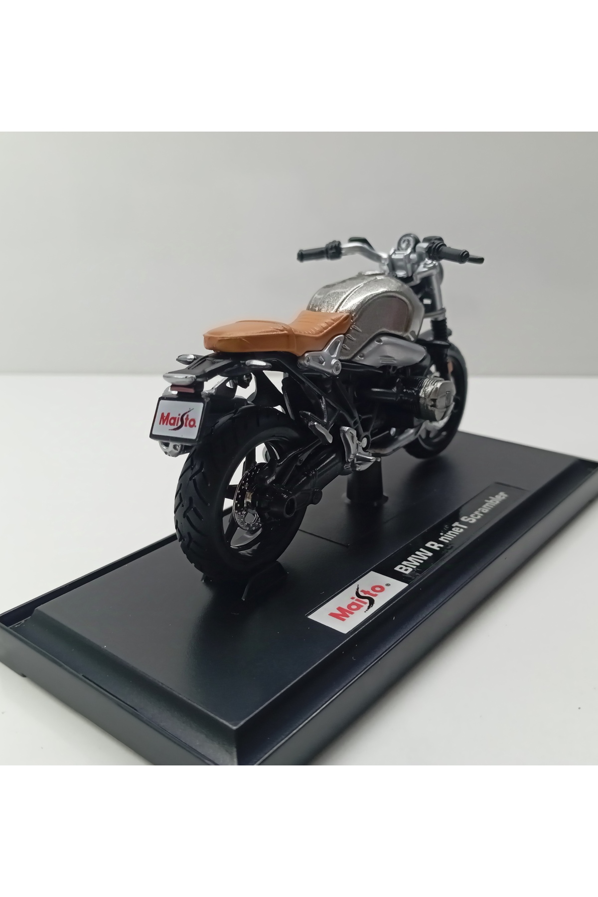 مدل خودرو DIANOMI MAISTO در مقیاس 1:18 BMW R SCRAMBLER موتور سیکلت فلزی اورجینال Maisto
