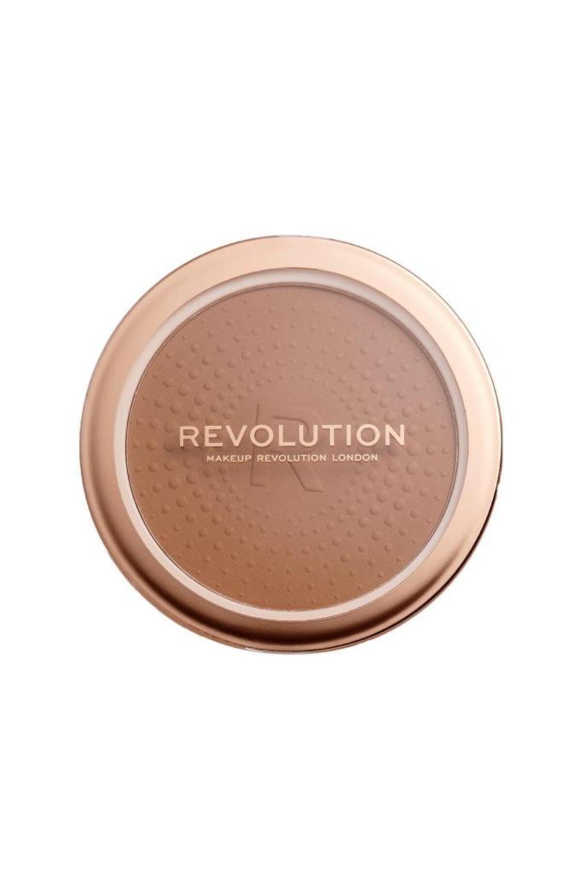 برنزر پودری رولوشن Revolution Mega No: 02 Warm Bronzer، قهوه‌ای