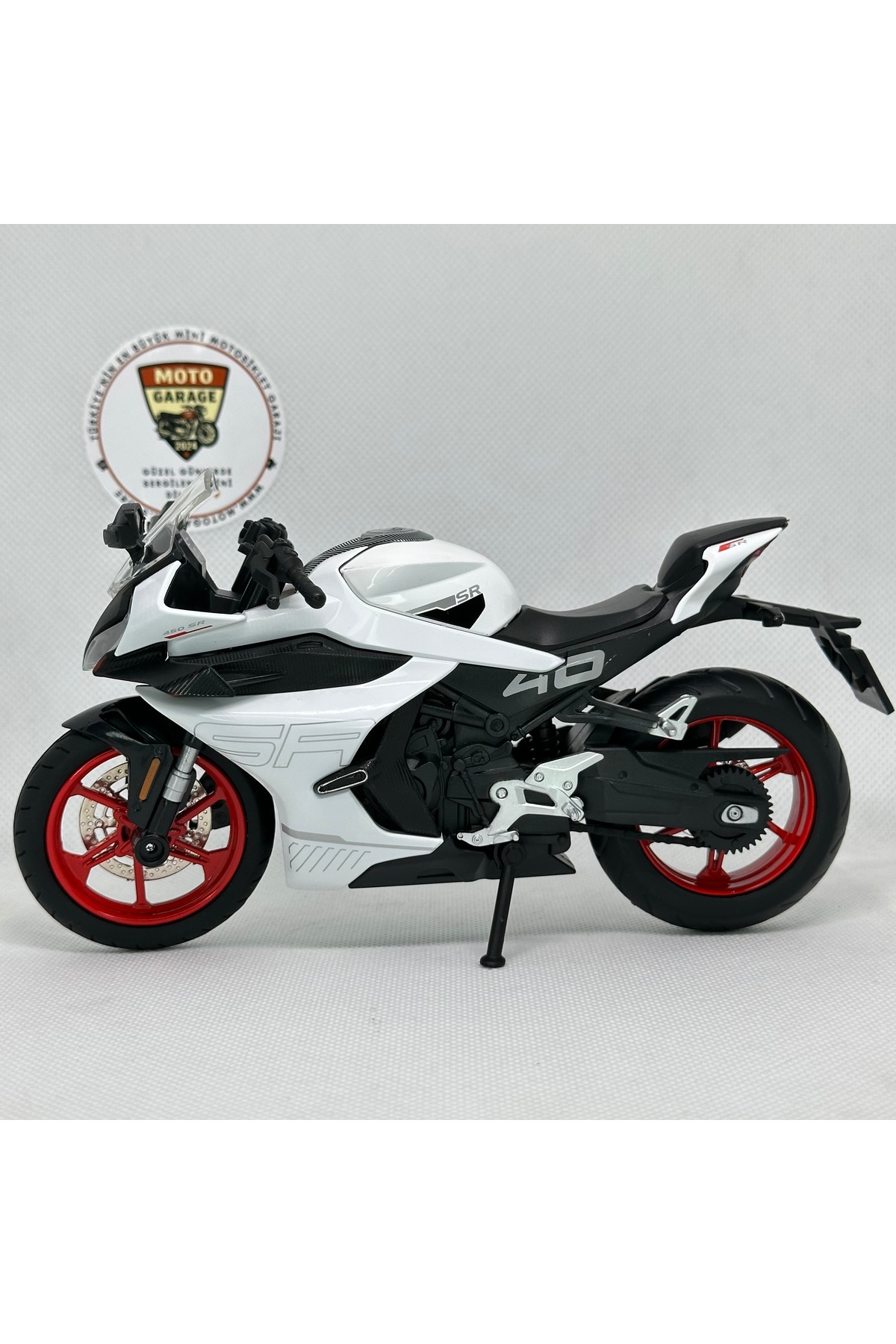 مدل خودرو موتورسیکلت CFMOTO 450 SR 1:12 LIGHTED DIECAST – فلزی با LED اورجینال MotoGarage