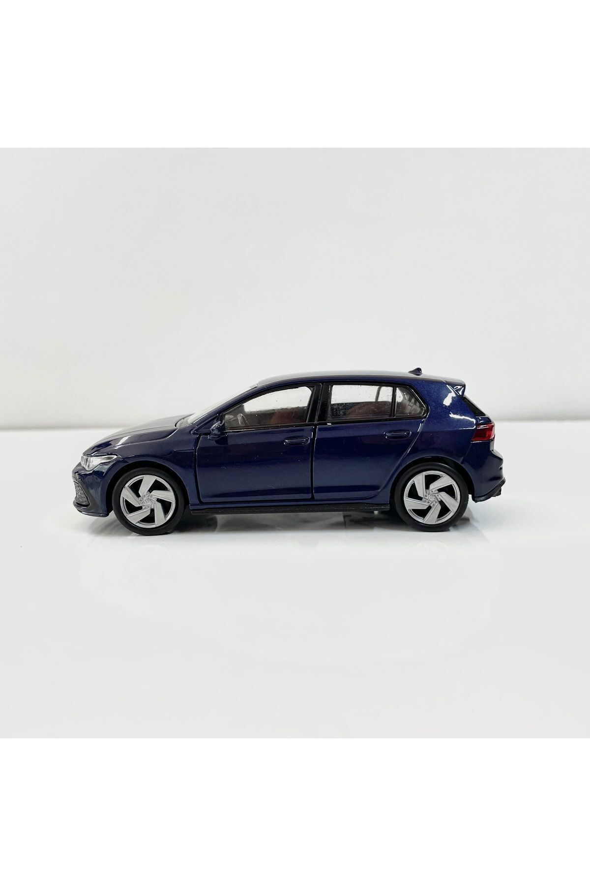 مدل خودرو VOLKSWAGEN GOLF 8 GTI 1 36 SCALE WELLY DIECAST METAL CAR TOY PULL DROP اورجینال WELLY