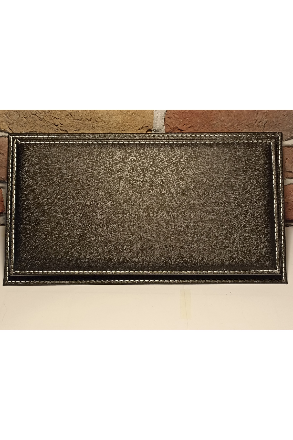 مدل خودرو جعبه صفحه نمایش PLEXI: با پایه چرمی برای وسایل نقلیه 1 18 اورجینال diamond hobby