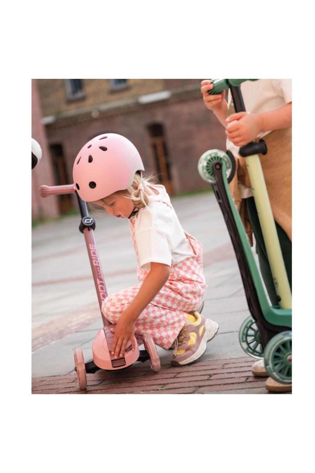 اسکوتر کودکان HIGHWAYKICK 3S KIDS SCOOTER ROSE با چرخ های LED تاشو و قابل تنظیم SCOOT AND RIDE