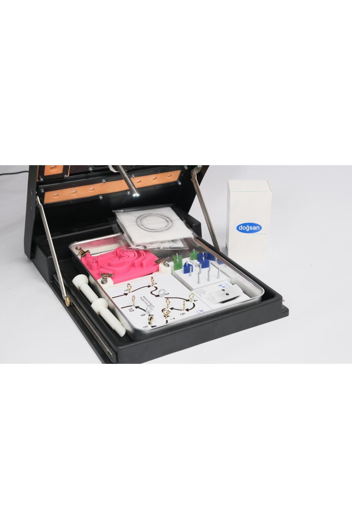 مدل خودرو ست آموزشی لاپاراسکوپی موبایل با مانیتور PRATICMED اورجینال Praticmed