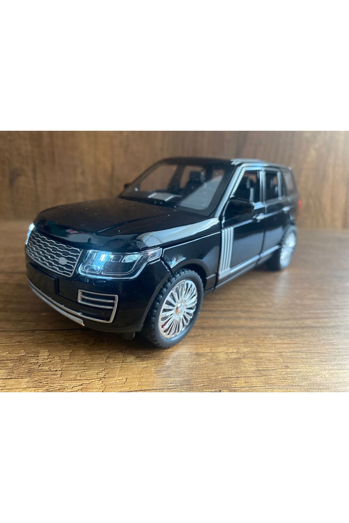 مدل خودرو ماشین رنجروور DIECAST دارای مجوز 6 در باز شده با چراغ های صدا RANGE ROVER VELAR اورجینال scntoys