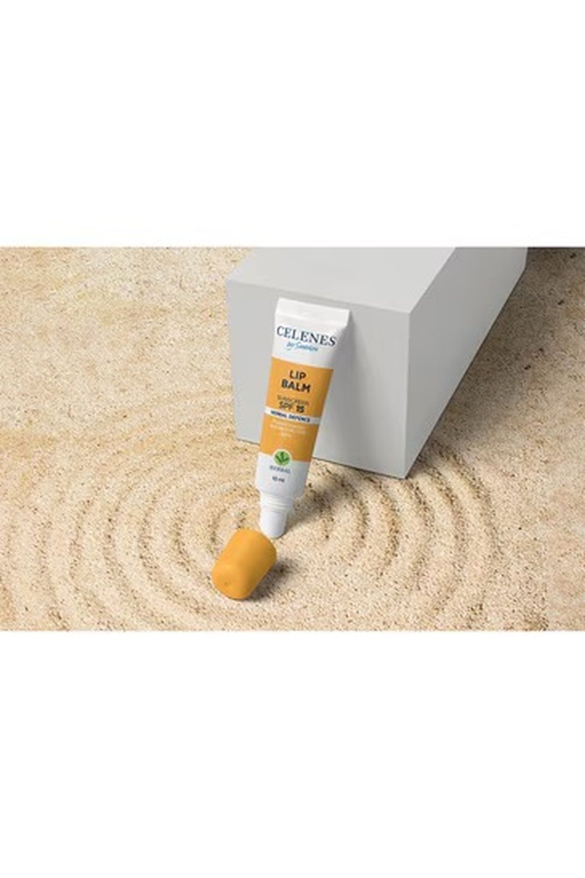 کرم ضد آفتاب بدن گیاهی مومیایی شده لب SPF15 10 میل Celenes by Sweden