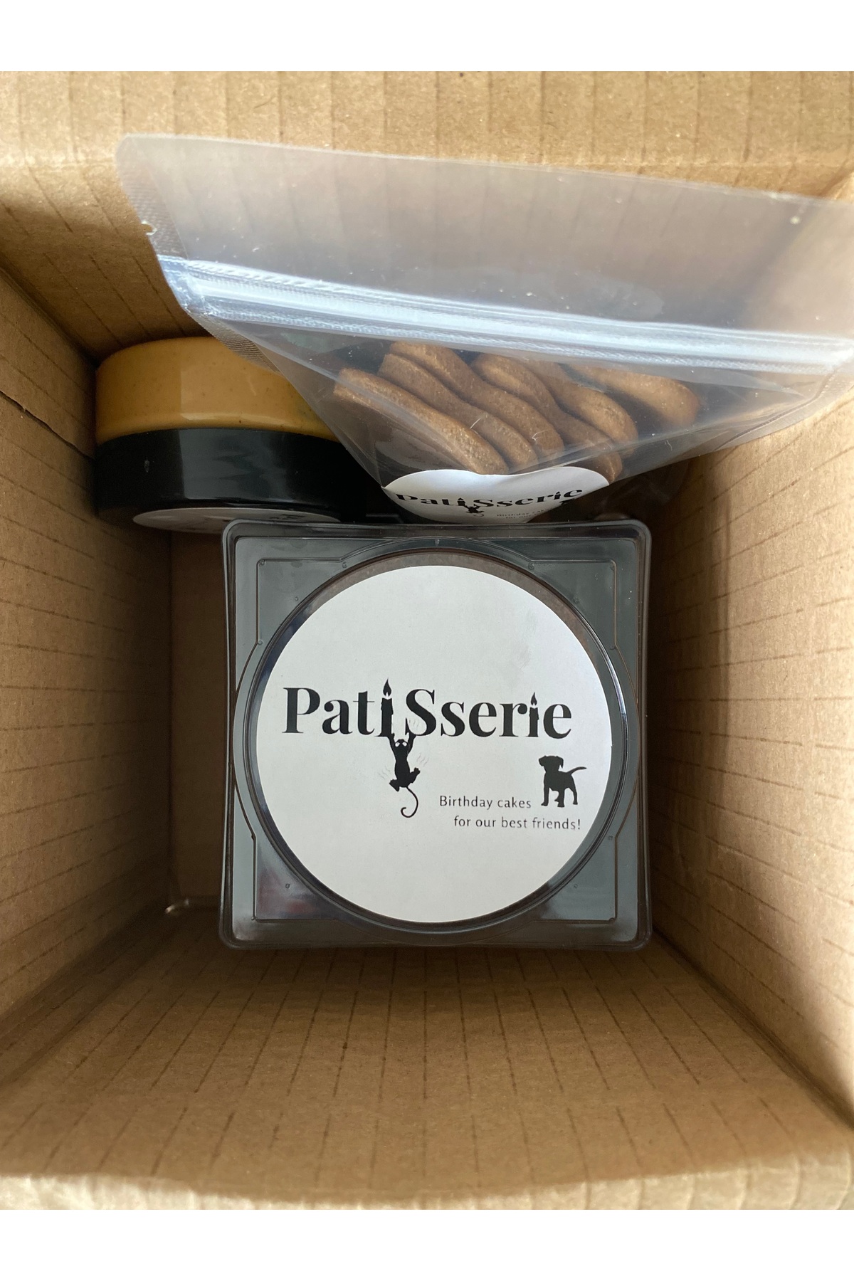 لباس بالاتنه سگ پاتیسری استور Patisserie Store، صورتی XL با تم کیک تولد