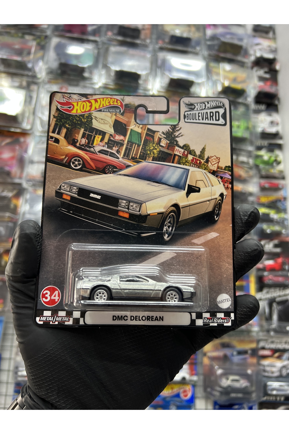 ماشین اسباب بازی DMC DELOREAN 1.64 PREMIUM از ترکیه HOT WHEELS