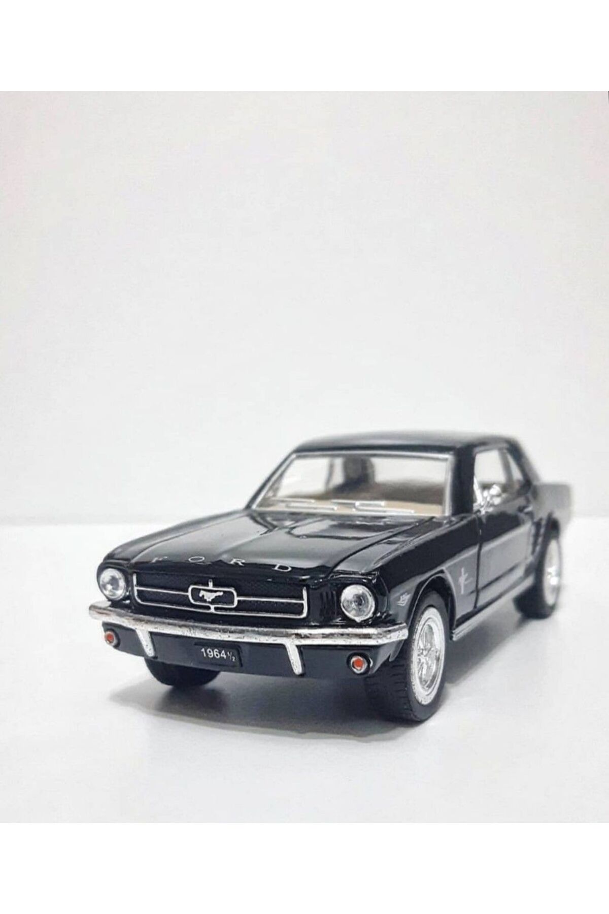 مدل خودرو 64 MODEL 1:38 CAR مشکی اورجینال CarStore