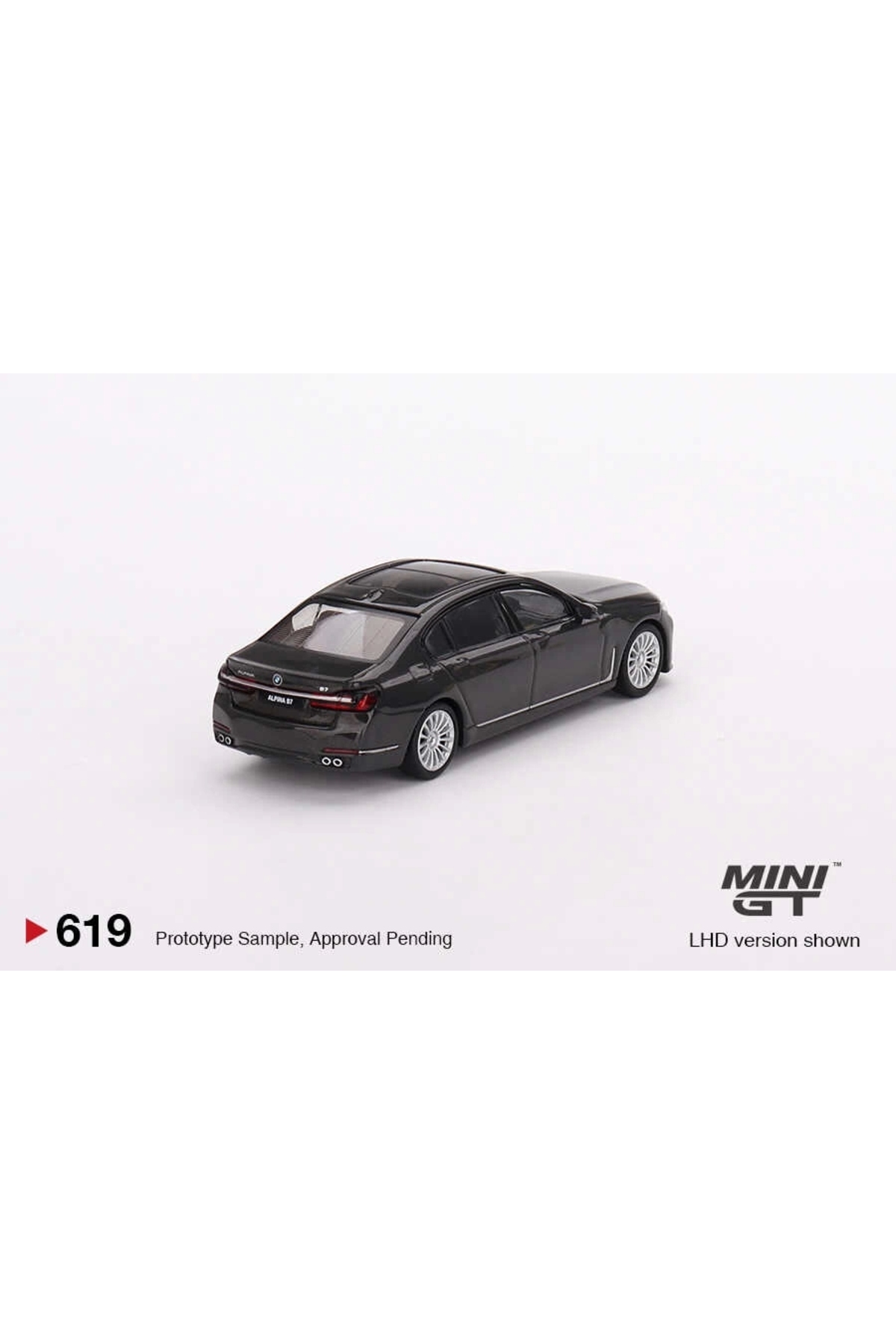 مدل خودرو 1 64 مرسدس بنز EQS 580 4MATIC مشکی MGT00694 از ترکیه mini gt