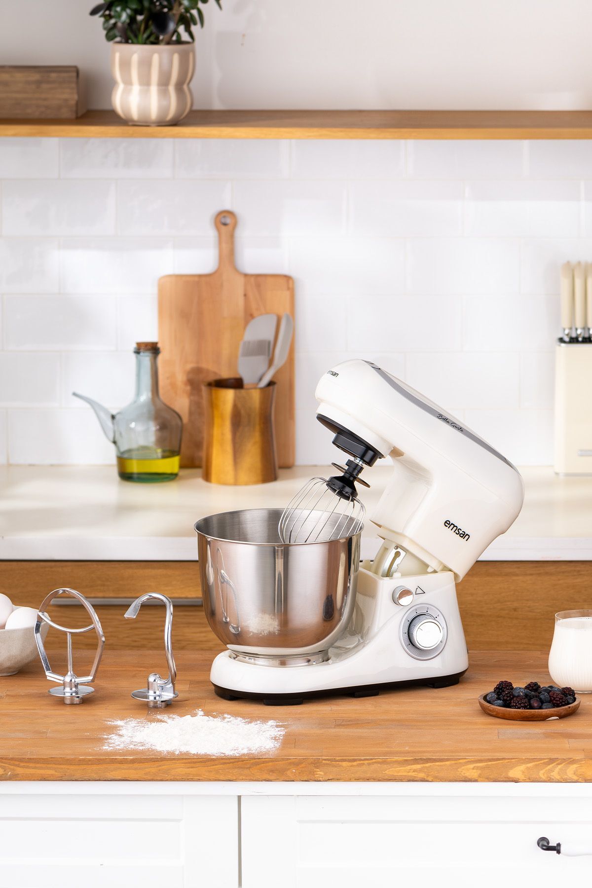 میکسر و ست پایه BELLA GUSTO آشپز آشپزخانه نمادین بژ 1300W 5 لیتری اورجینال Emsan