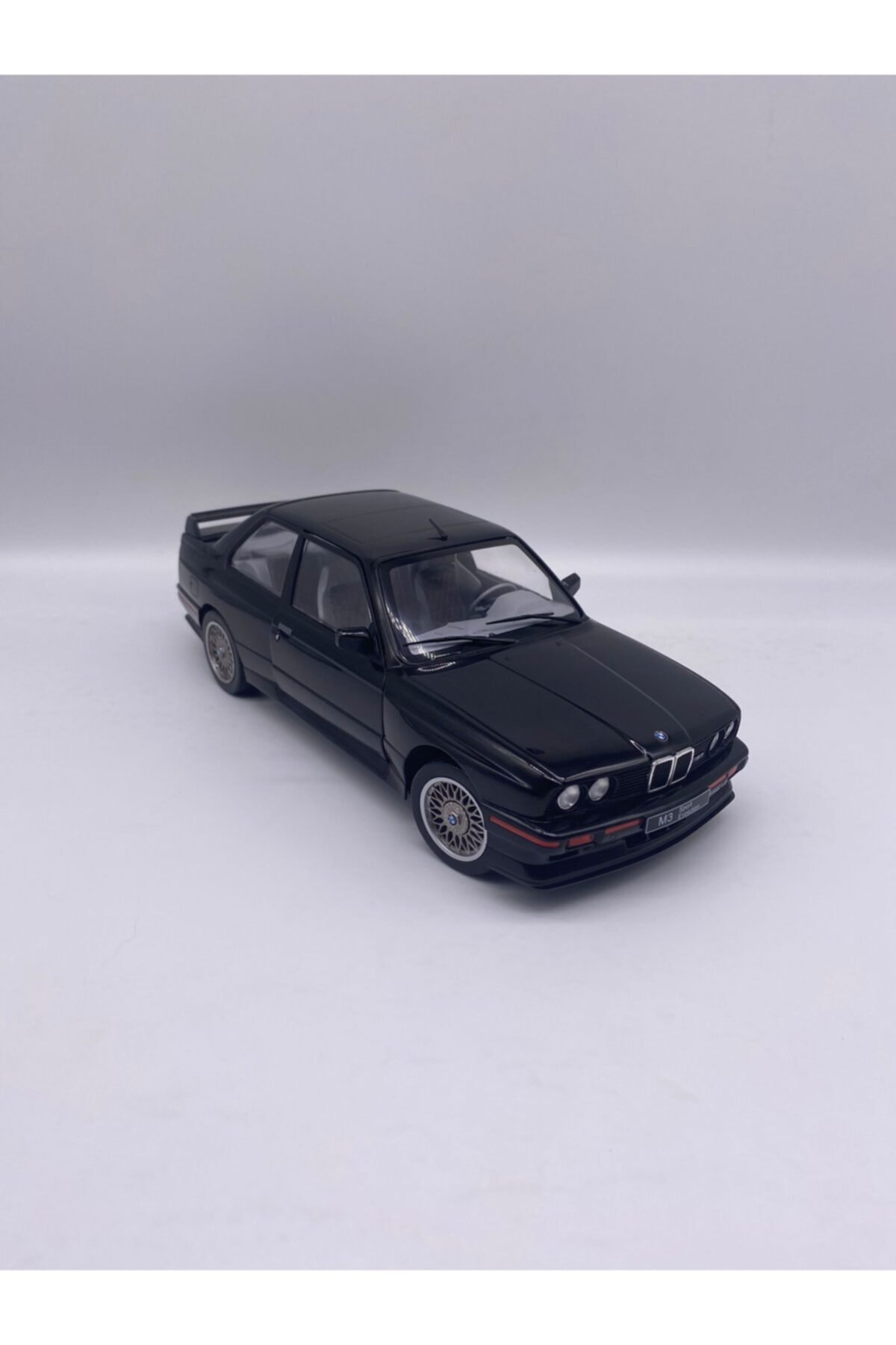 مدل خودرو ماشین BMW E30 SPORT EVO مشکی DIECAST در مقیاس 1:18 اورجینال Solido