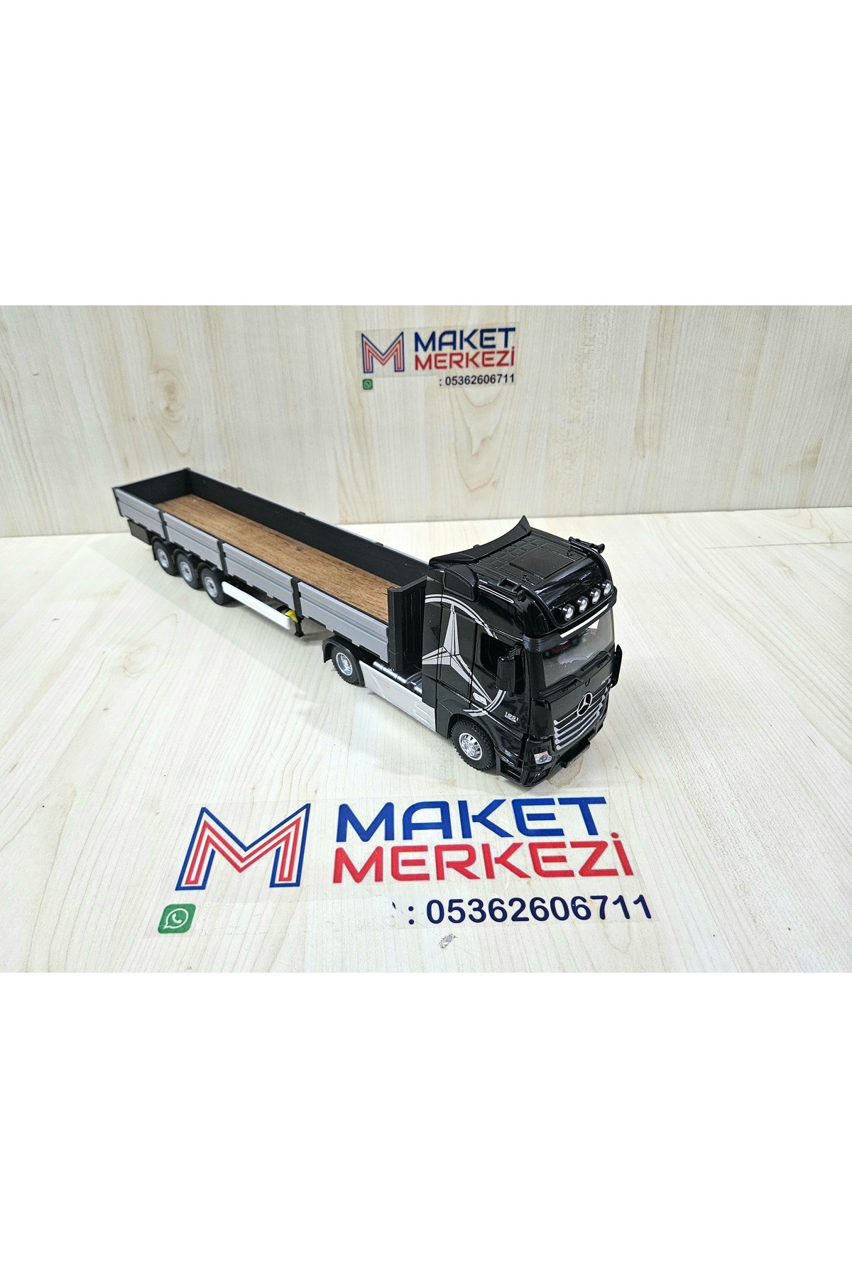 مدل خودرو نیم متر طول 1 36 MERCEDES ACTROS RAIL MODEL نام نوشته شده مشکی اورجینال Maket