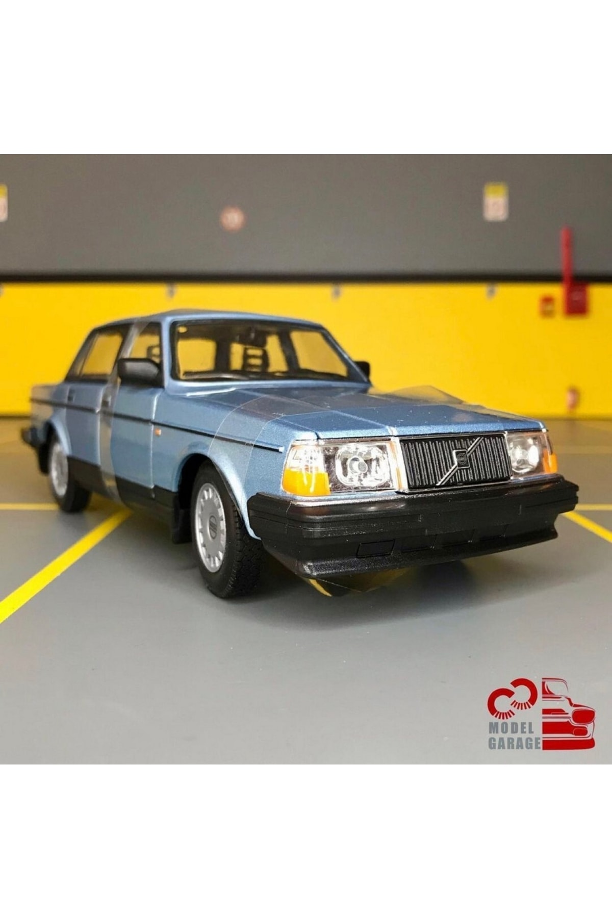 مدل خودرو VOLVO 240 GL 1 24 SCALE C&amp;C MODEL GARAGE DIECAST METAL CAR اورجینال WELLY