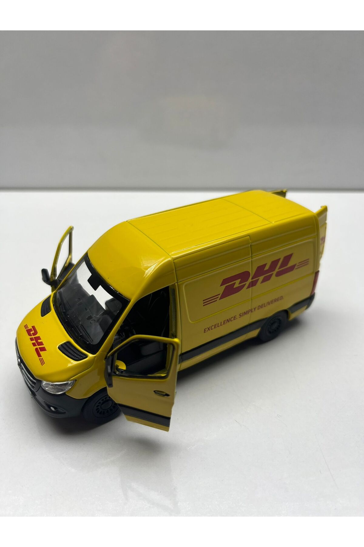 ماشین اسباب بازی مرسدس بنز اسپرینتر DIECAST مینی بوس باری DHL اصل 4 درب باز ارسال بررسی دراپ afreyz oyuncak