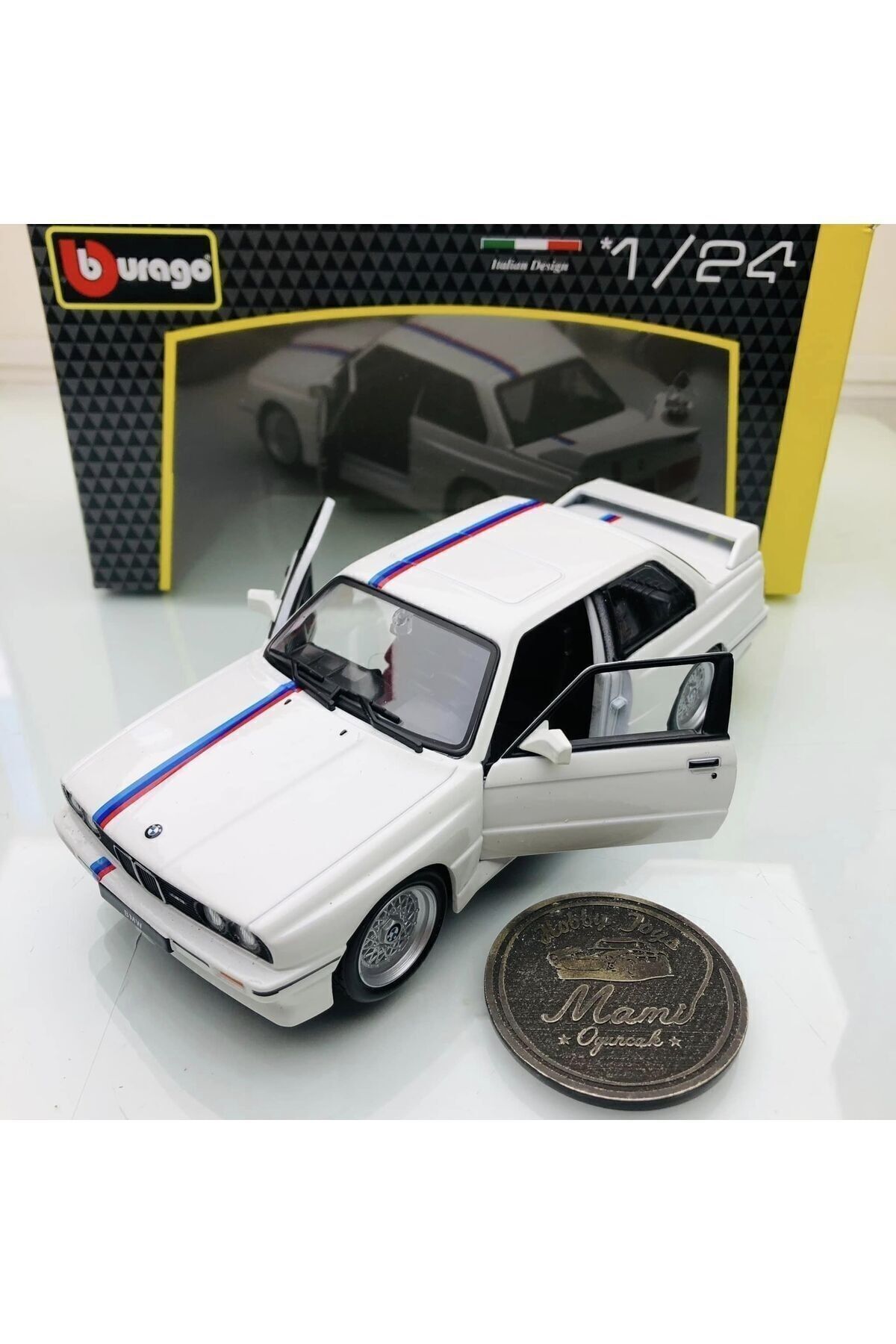 مدل خودرو جدید 1988 BMW M3 E30 سفید 1:24 SCALE مارک BURAGO اورجینال Burago