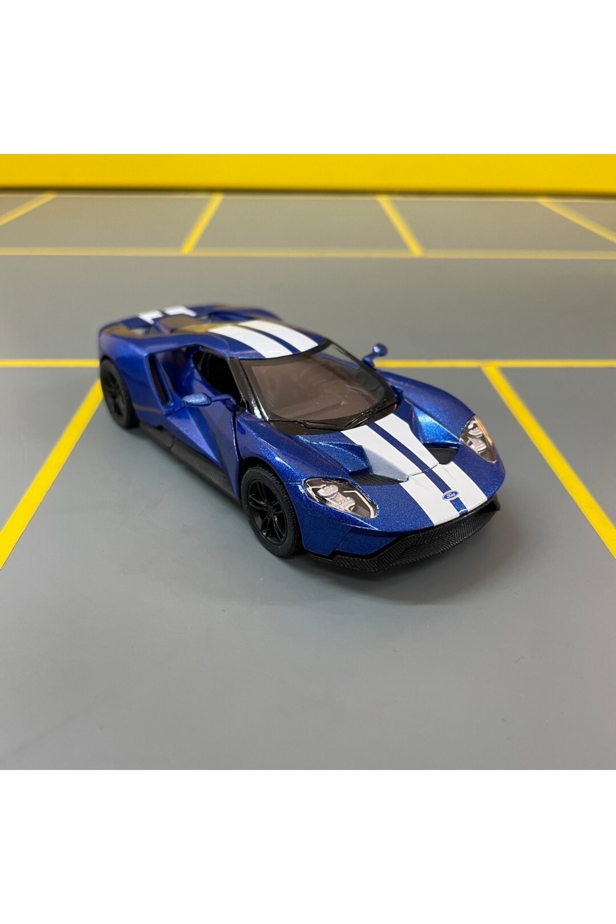 مدل خودرو FORD GT 1 36 SCALE DIECAST METAL MODEL CAR PULL DROP TOY 2017 از ترکیه Kinsmart