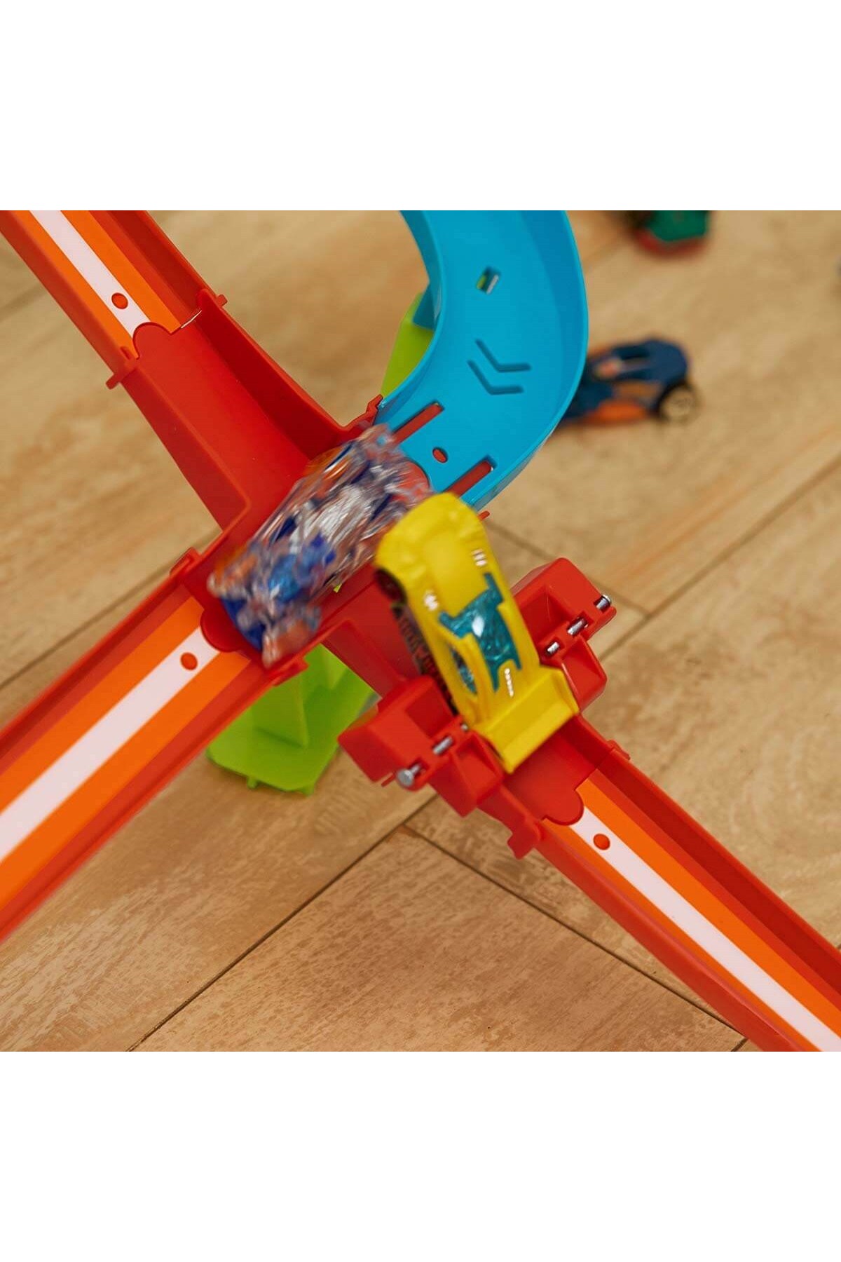 ماشین اسباب بازی پیست هیجان انگیز مسابقه چندگانه نئون ریس HPC07 از ترکیه HOT WHEELS