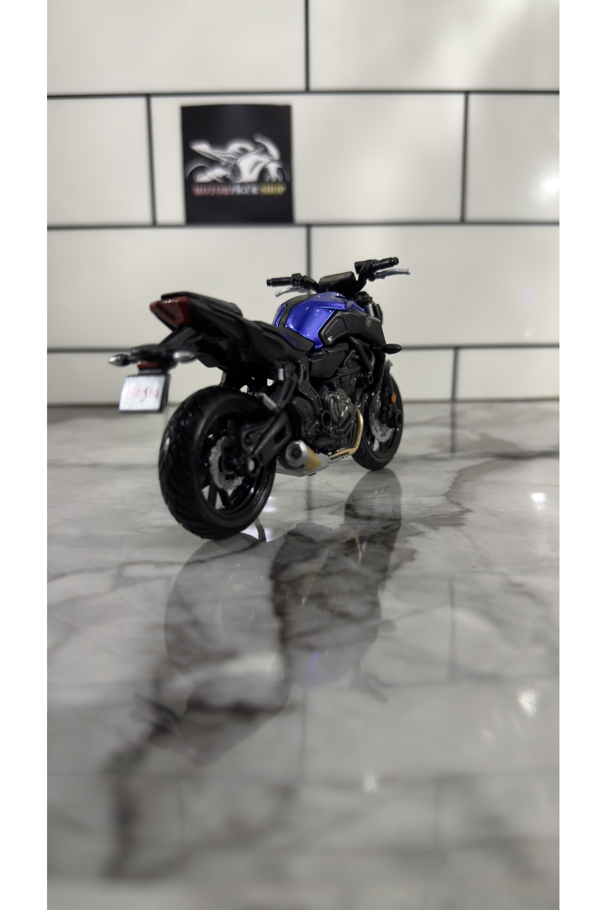مدل خودرو فیگور موتور سیکلت MAISTO 1 18 2018 یاماها MT 07 اورجینال Maisto Diecast