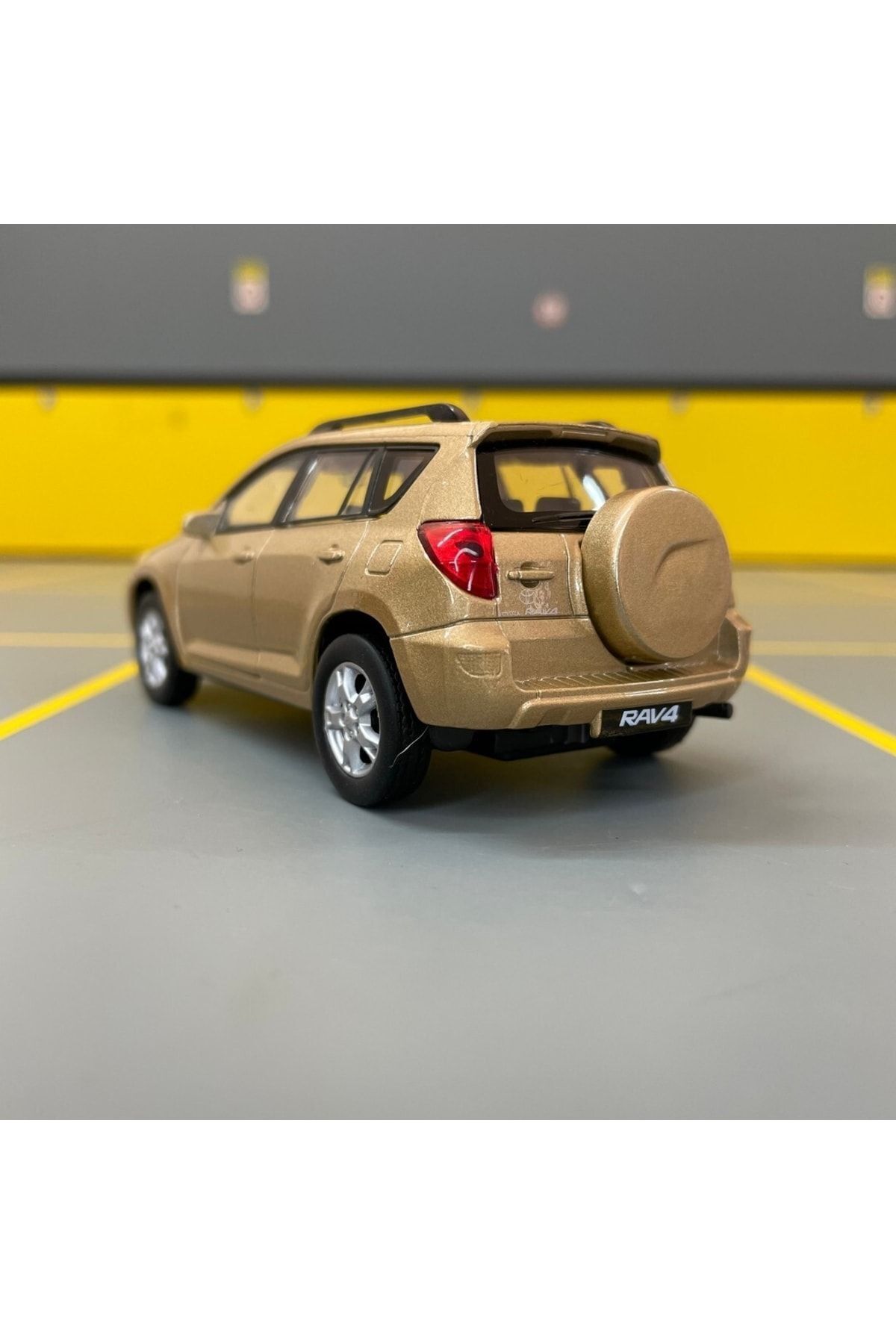 مدل خودرو TOYOTA RAV4 1 36 SCALE DIECAST METAL MODEL CAR PULL DROP TOY اورجینال WELLY