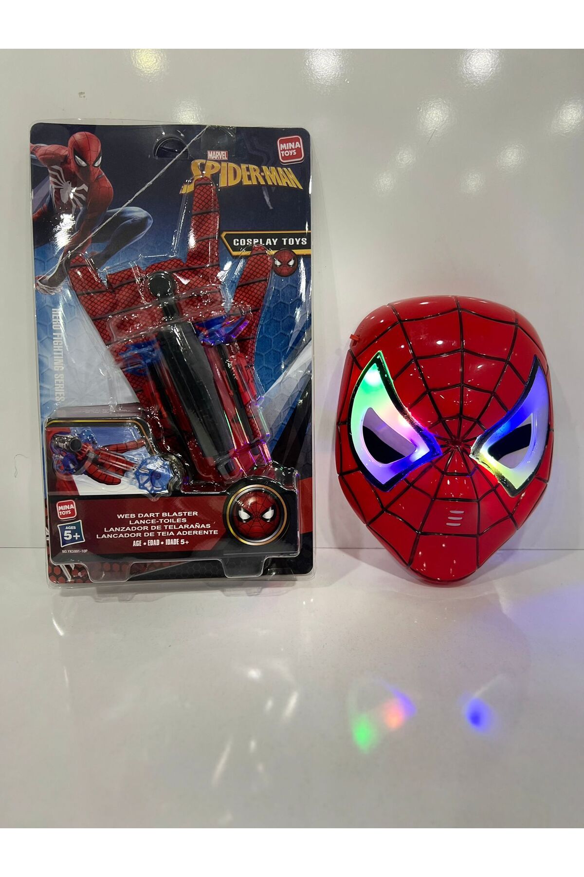 مجموعه اسباب‌بازی فیگور مرد عنکبوتی و ماسک چراغ‌دار باتری‌خور اِوماک EVMAK، مدل spidermanvantuz1