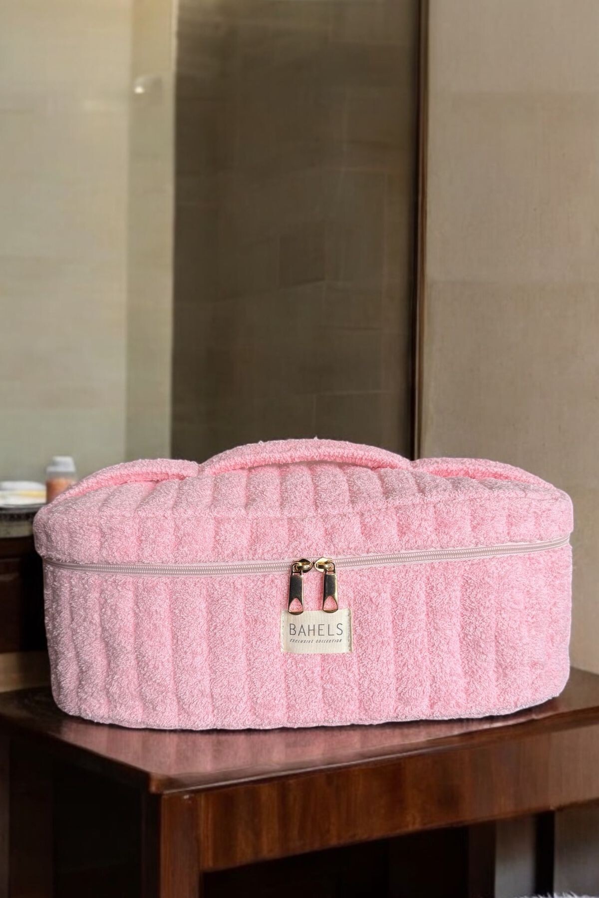 کیف لوازم آرایش XL با محفظه باتری مناسب برای تمام دستگاه‌های حالت‌دهنده مو رنگ صورتی BAHELS