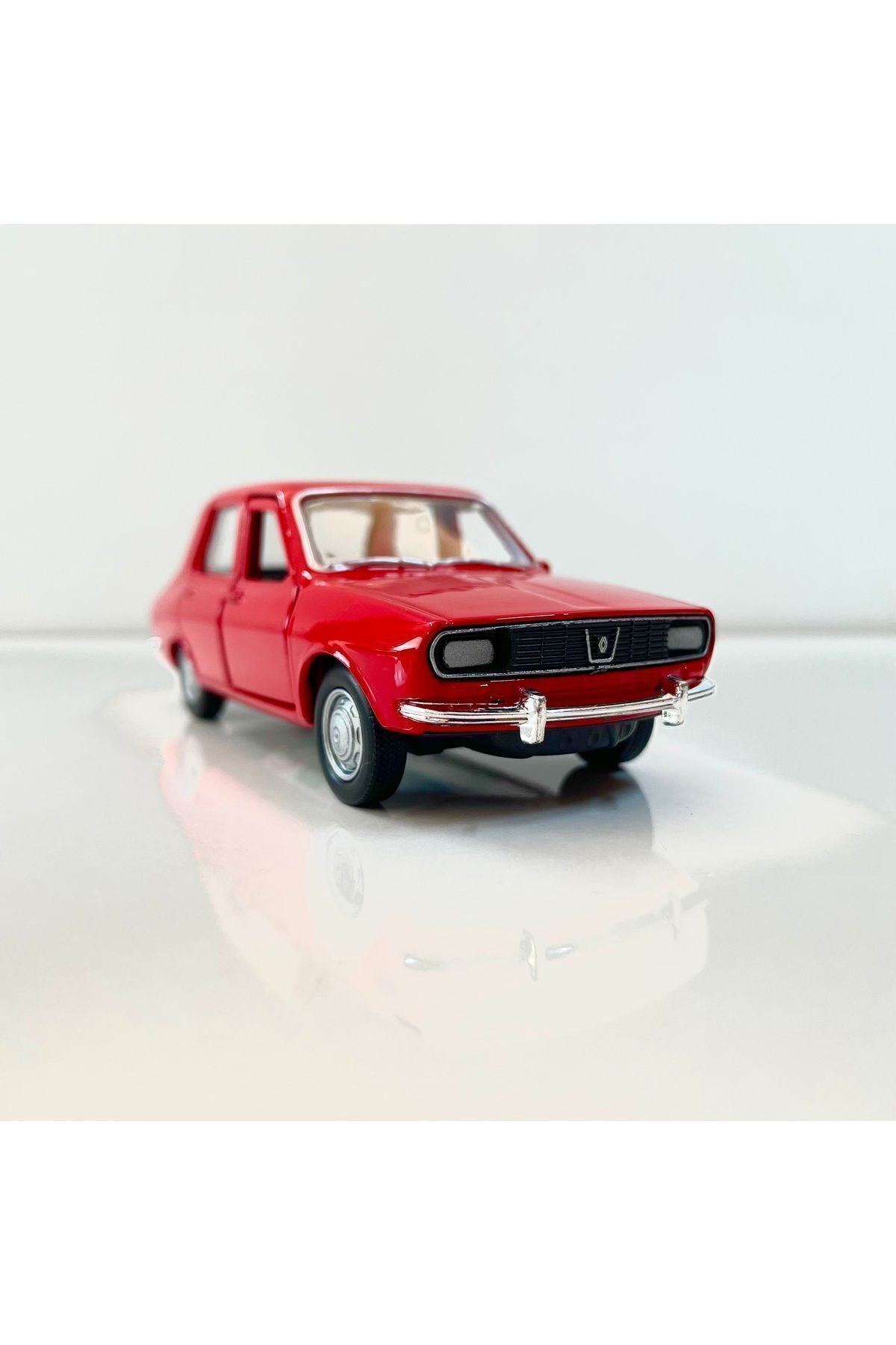 مدل خودرو RENAULT 12 1 36 SCALE WELLY DIECAST METAL CAR TOY PULL DROP اورجینال WELLY