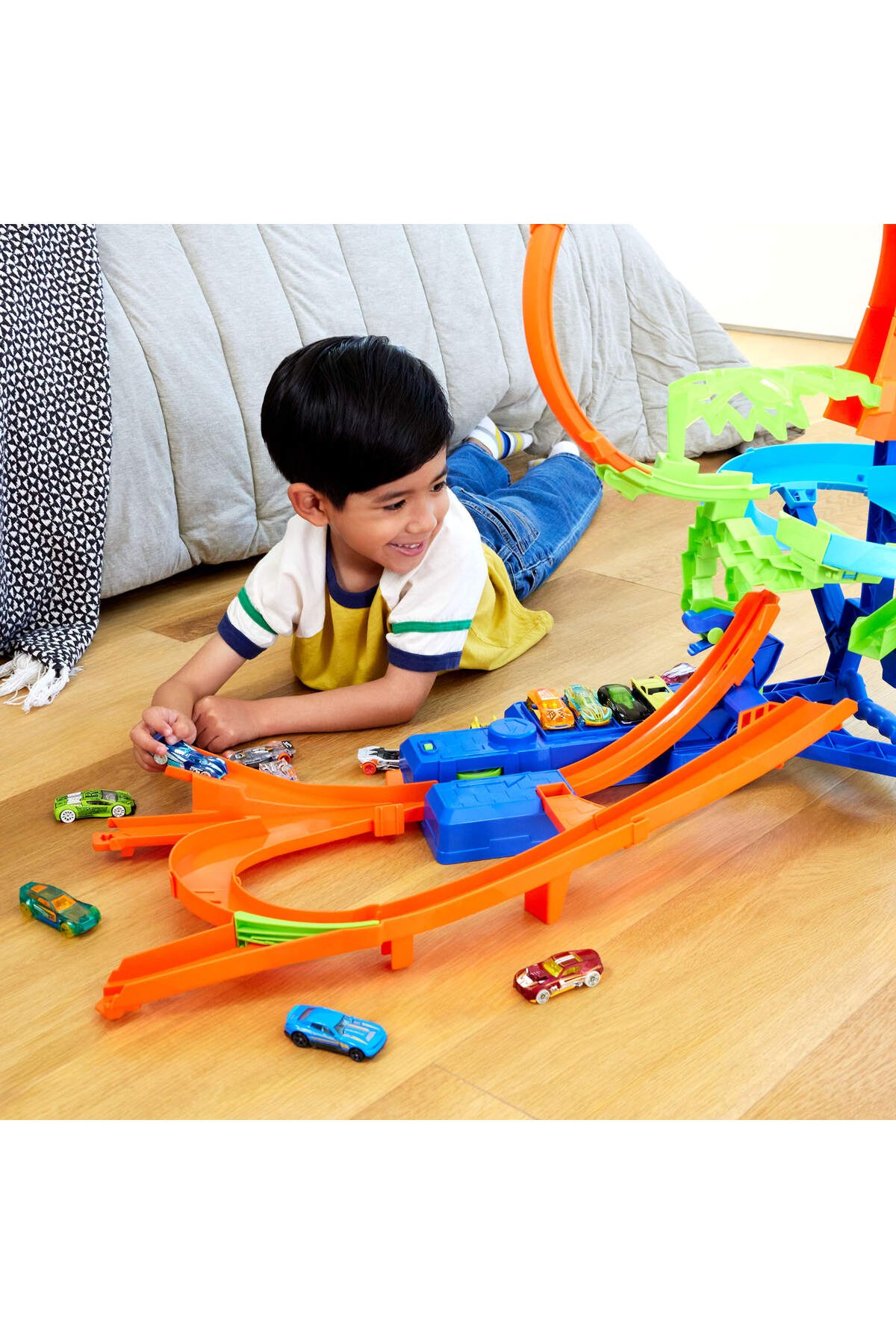 سایر ست های بازی مجموعه STUNT TRACKS™ AIRBORNE CRASH ماشین اسباب شتاب دهنده موتوری JFD12 از ترکیه HOT WHEELS