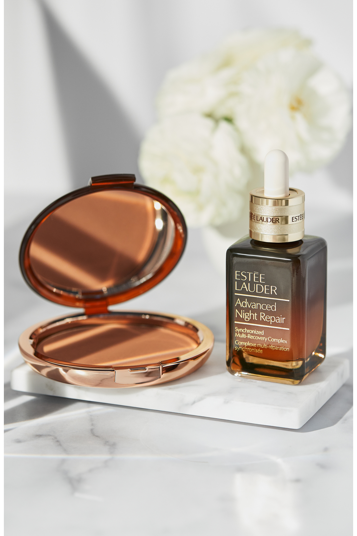 رژگونه پودر برنز الهه برنزر 21GR رنگ: 04 عمیق Estee Lauder