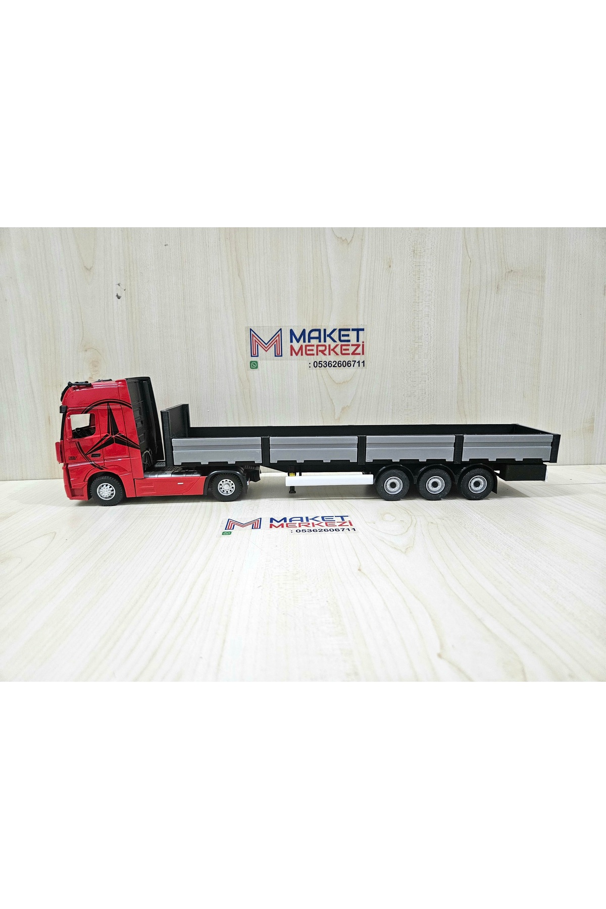 مدل خودرو نیم متر طول 1 36 MERCEDES ACTROS RIFLE تریلر نام نوشته شده قرمز اورجینال Maket