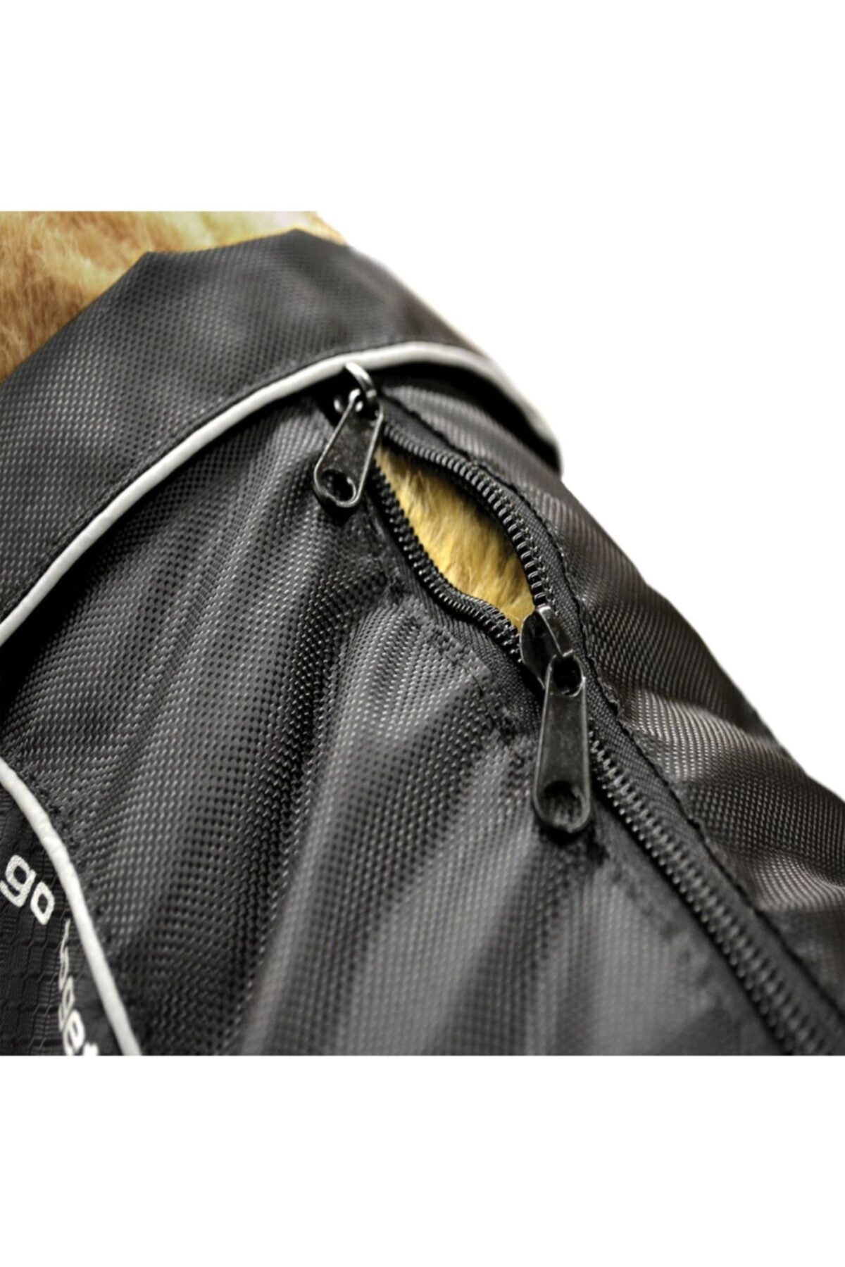 کاپشن ضدآب سگ پت‌سیف PetSafe، سری Kurgo North Country، کد K01545 مشکی