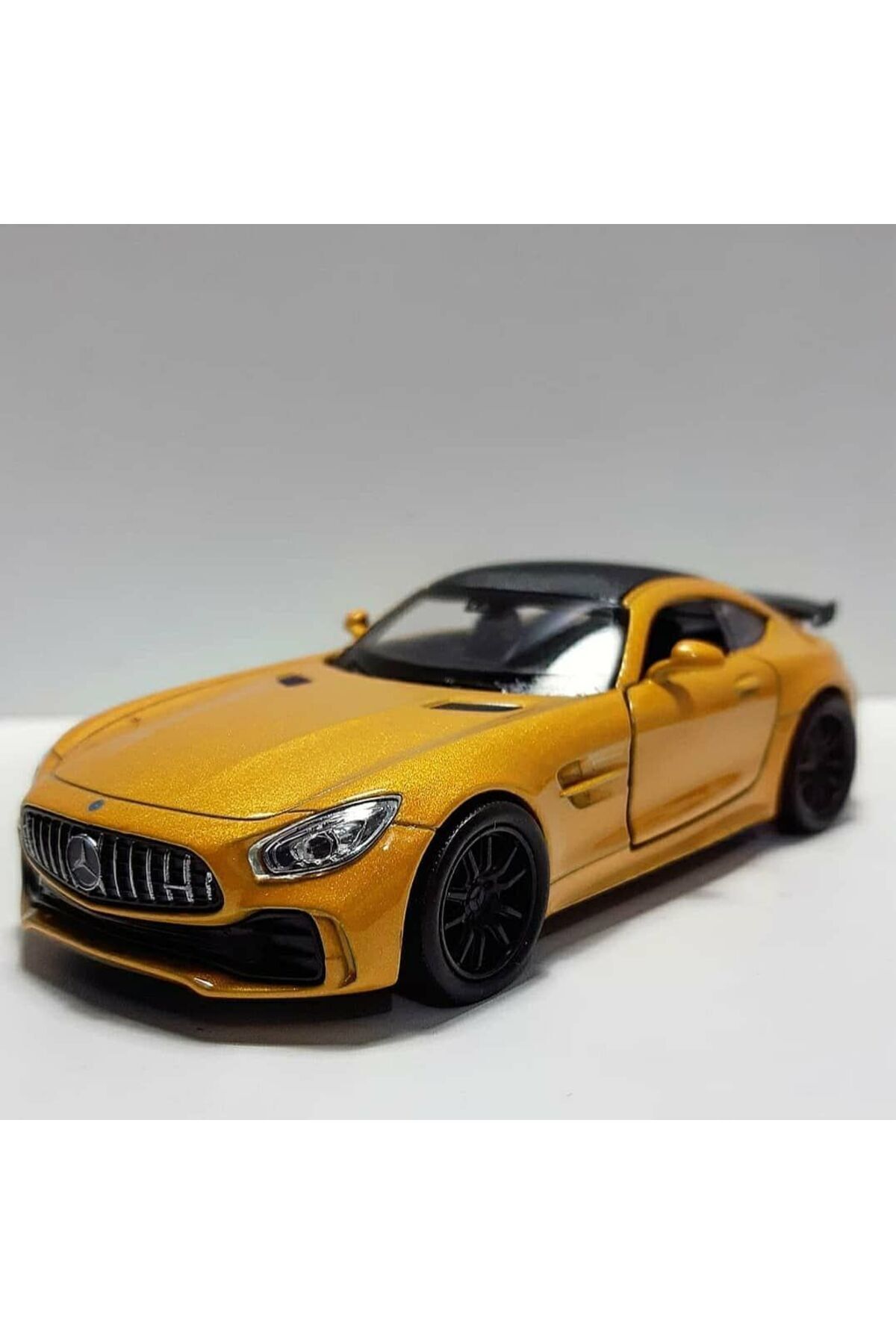 مدل خودرو خودروی فلزی 1.36 SCALE WELLY MARCEDE AMG GTR 12 CM زرد با مجوز اورجینال WELLY
