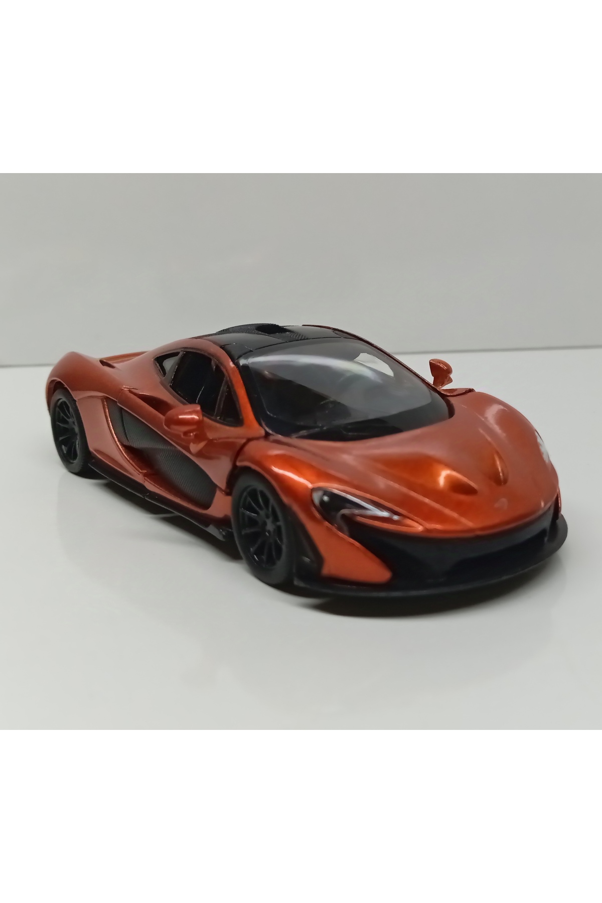 مدل خودرو مقیاس 1:36 MCLAREN P1 فلزی بکش و رها کن اورجینال Kinsmart