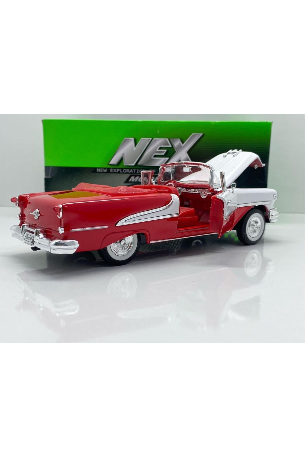 مدل خودرو 1.24 SCALE WELLY BRAND دارای مجوز 1955 OLDSMOBILE SUPER 88 قرمز سفید ماشین فلزی دو رنگ اورجینال WELLY