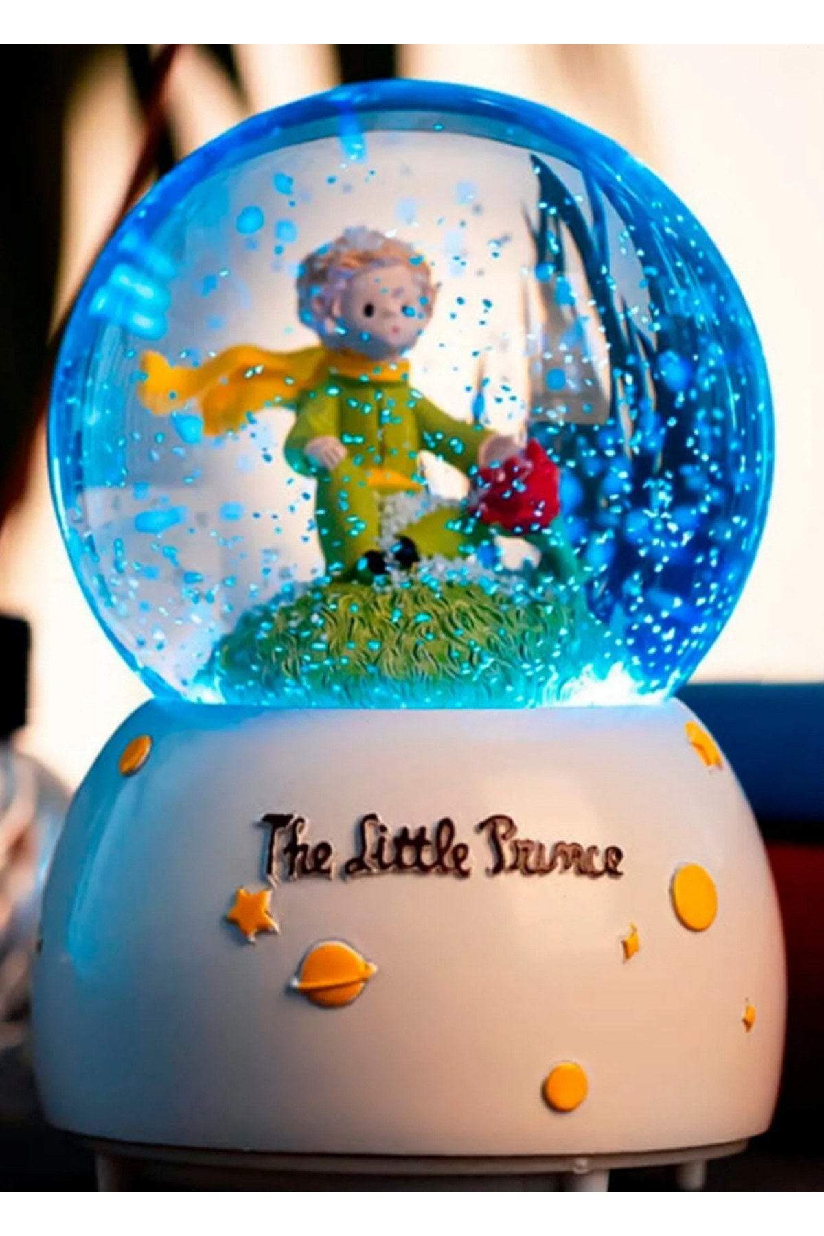 گوی برفی شاهزاده کوچولو موزیکال روشن شده خودکار برف ریزه اسپری سایز بزرگ SNOW GLOBE 2 از ترکیه DESTİ GO