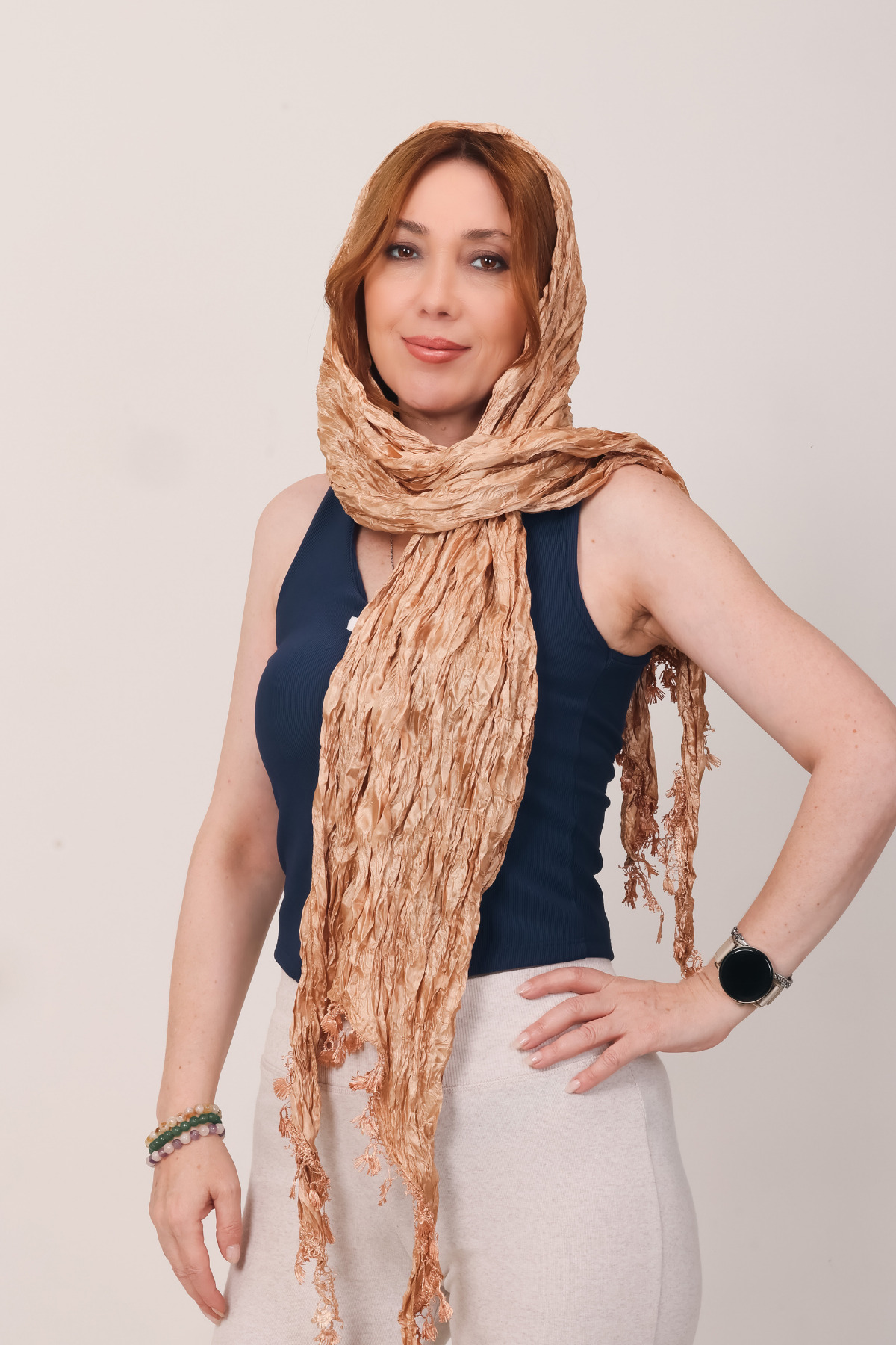 شال زنانه میستیک Mystic ابریشم ساتن کاپوچینو چروک ۶۸×۱۹۰ سانتی‌متر قهوه‌ای