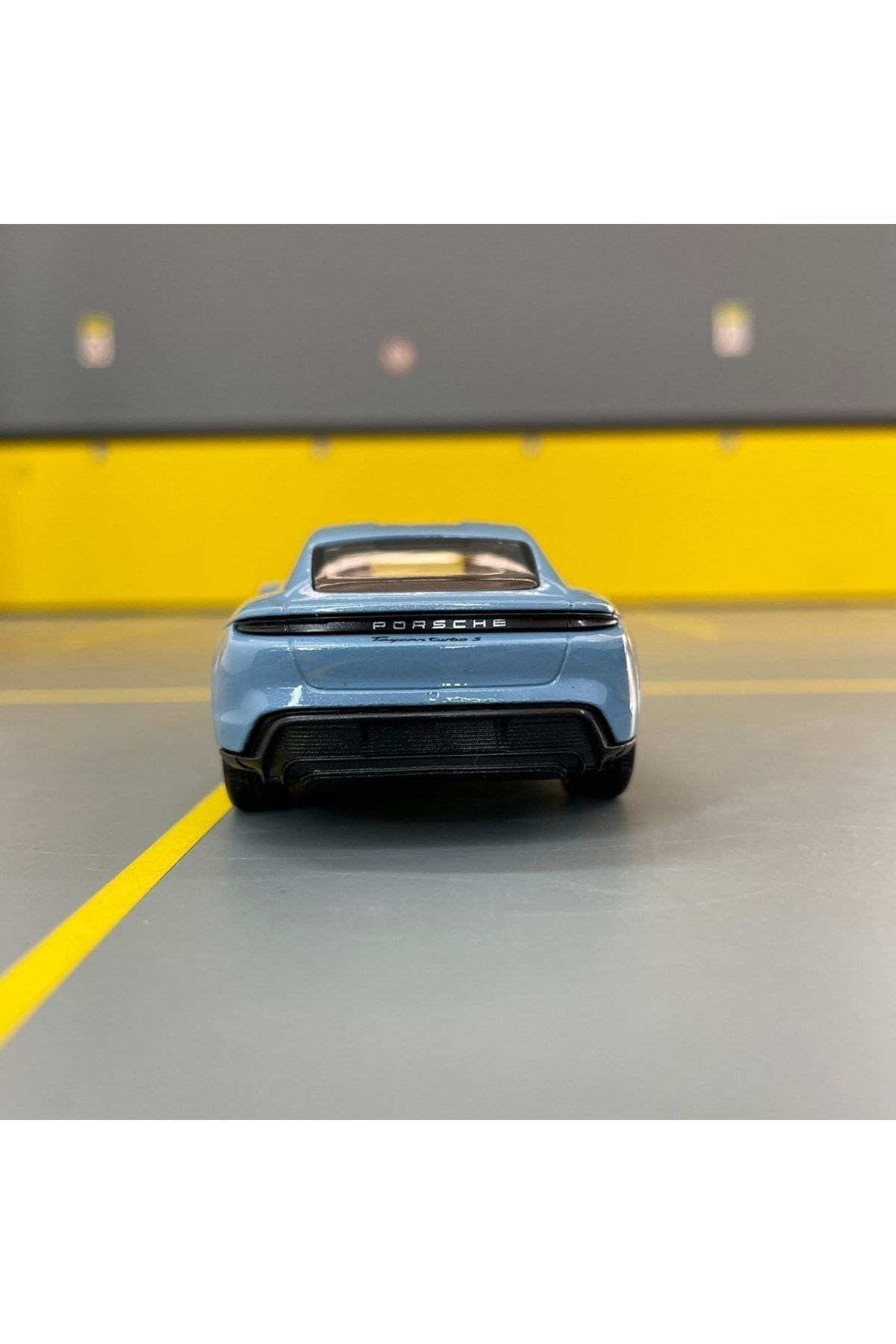 مدل خودرو PORSCHE TAYCAN TURBO S 1 36 SCALE DIECAST METAL MODEL CAR TOY اورجینال Genel Markalar